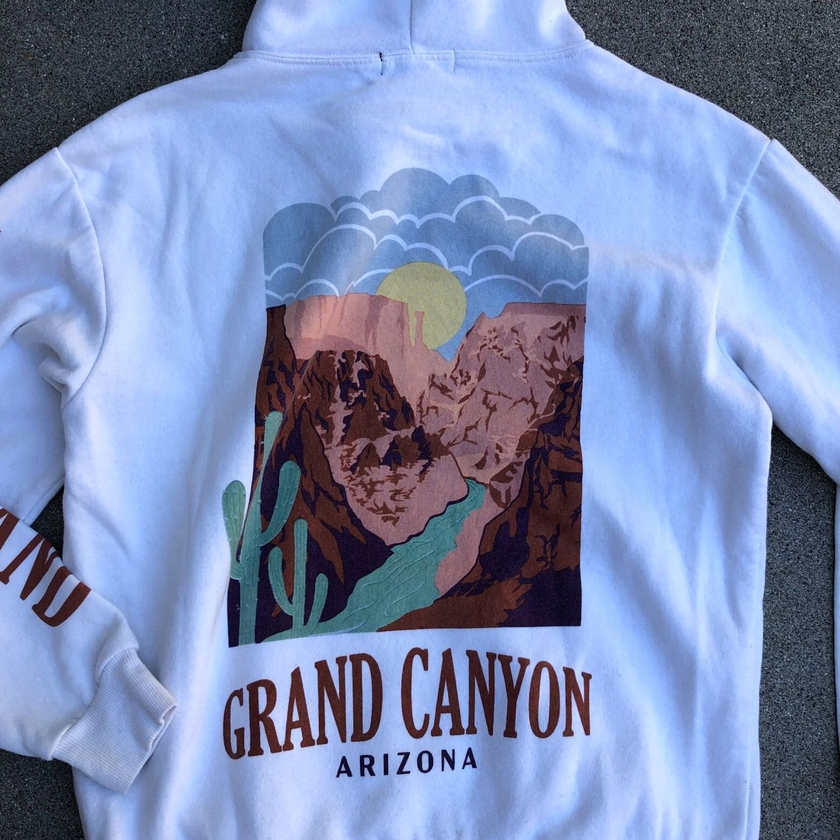 Vintage SOCIAL SCENE Grand Canyon Arizona Hoodie Sweatshirt MEDIUM White Pullover Top Mens Blue? Size US M / EU 48-50 / 2 - 3 Thumbnail