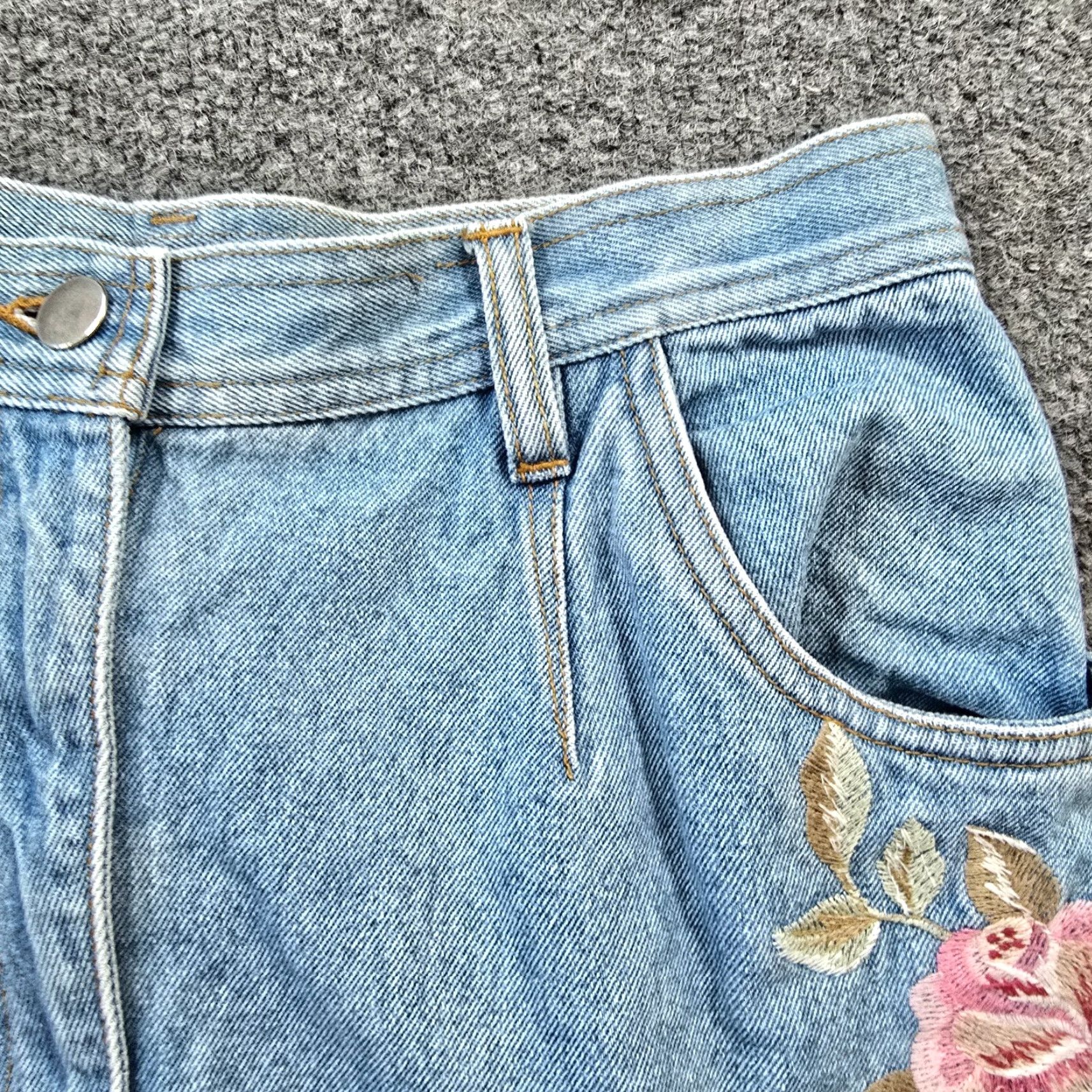 Vintage VINTAGE Together Jeans Womens Size 8 Denim Blue Floral Embroidered Pleated Taper 90S Womens jeans Size 30" / US 8 / IT 44 - 4 Thumbnail