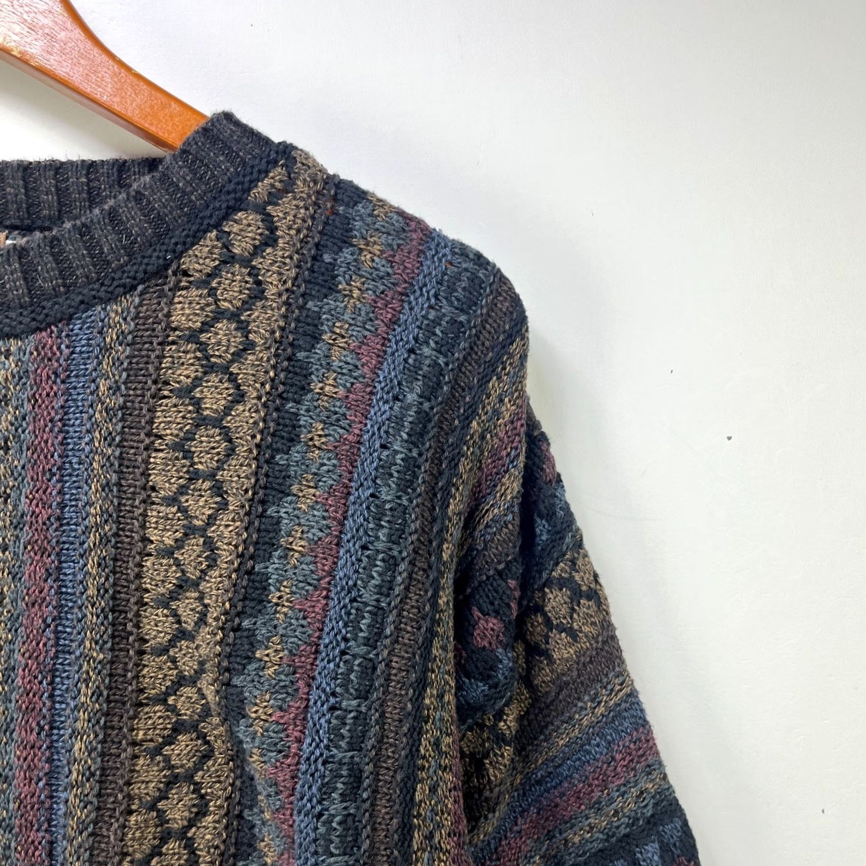 Coogi VINTAGE Bachrach 90s Coogi Style 3D Knit Sweater Large Men Pullover Beige Crew Neck Long Sleeve Size US L / EU 52-54 / 3 - 3 Thumbnail