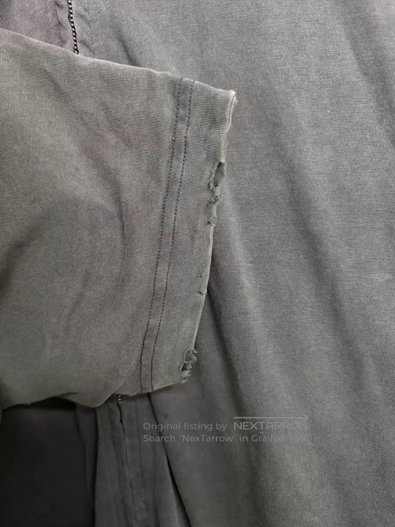 Vetements VETEMENTS Distressed Hooded Zip-Up Hoodie Size US S / EU 44-46 / 1 - 3 Thumbnail