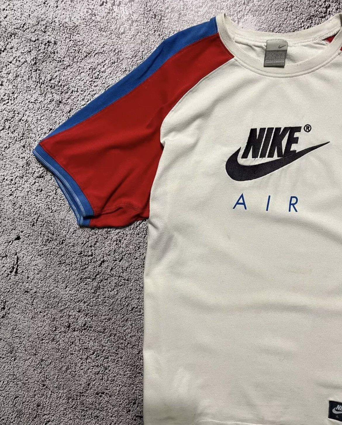 Nike × Vintage Vintage Nike Air T-Shirt Streetwear Big Embroidered Logo Y2K Size US XL / EU 56 / 4 - 3 Thumbnail