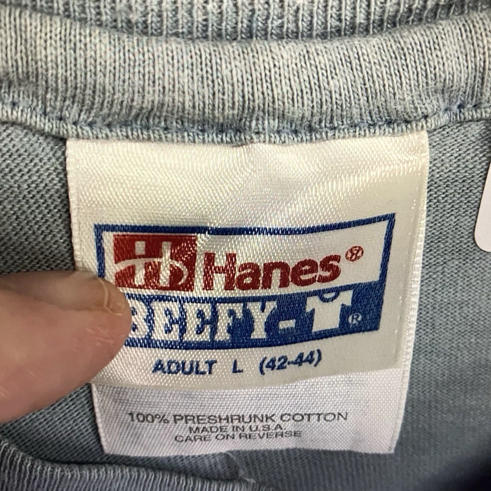 Hanes Vintage Hanes Men’s 90s Light Blue Cotton Crew Neck T-Shirt Short Sleeve Classic Fit Size US M / EU 48-50 / 2 - 7 Thumbnail
