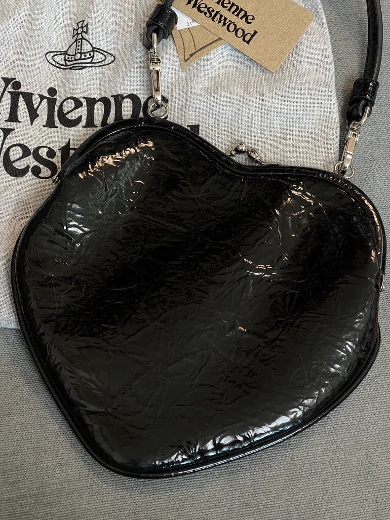 Vivienne Westwood Vivienne Westwood size os Oil wax skin love bag Size ONE SIZE - 6 Thumbnail