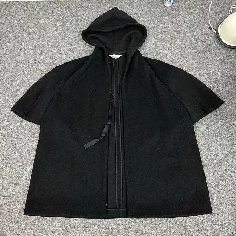 Comme des Garcons Comme Des Garcons Wool Hooded Coat Cape Size S / US 4 / IT 40 - 1 Thumbnail