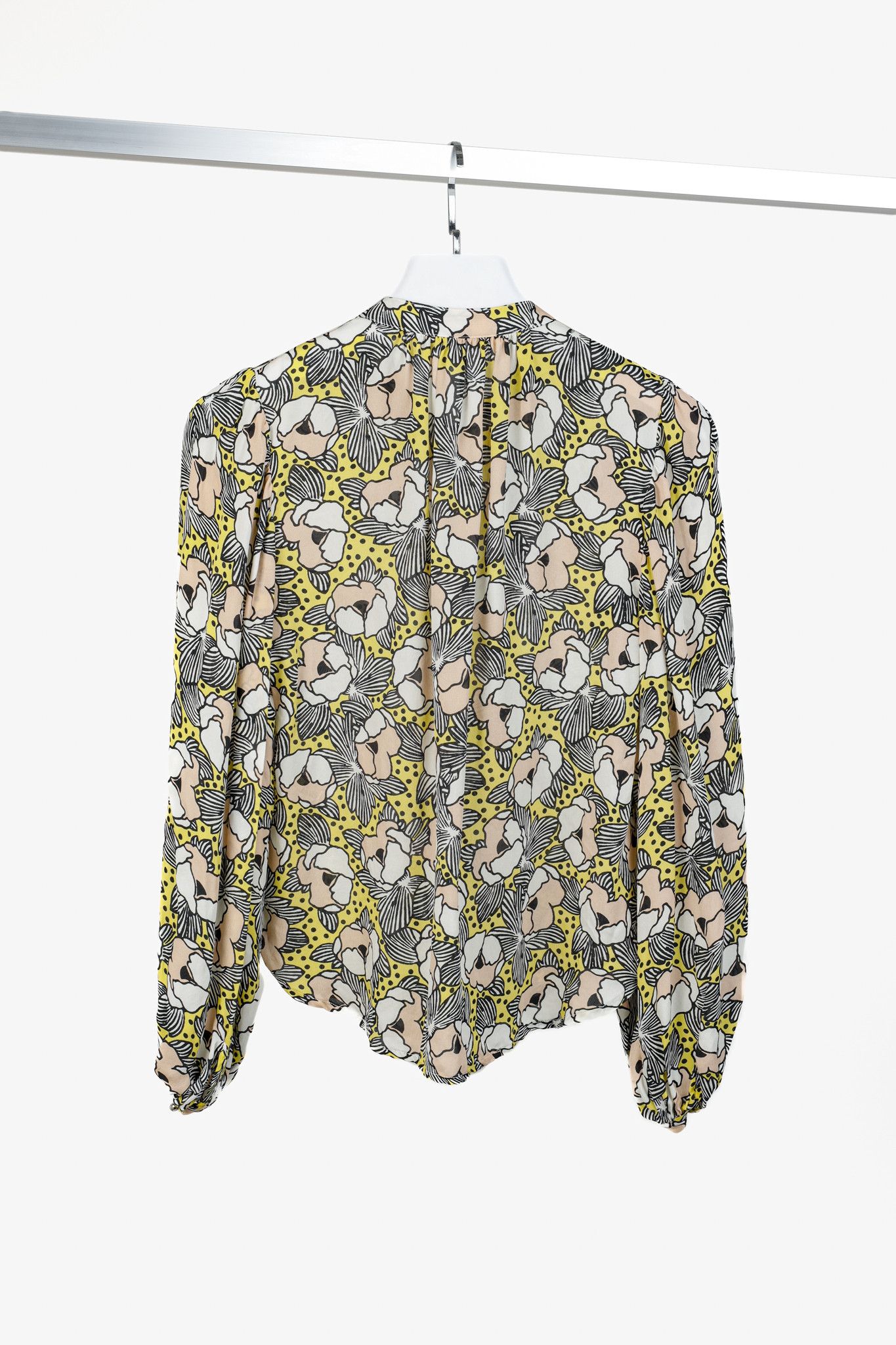 Veronica Beard Veronica Beard Beachside Floral Silk Buttoned Blouse Size S / US 4 / IT 40 - 2 Thumbnail