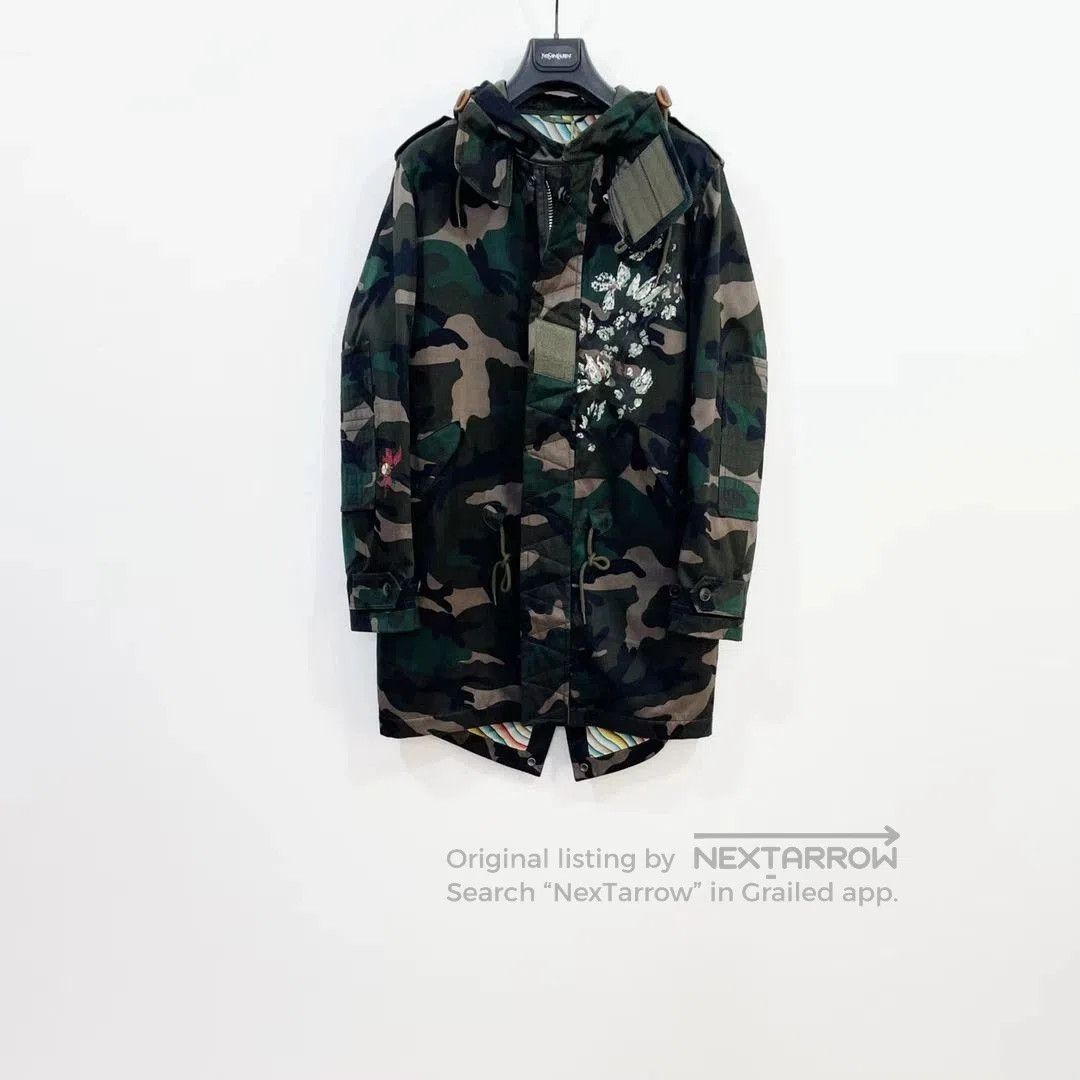 Valentino VALENTINO Camouflage Mid-Length Coat. Size US M / EU 48-50 / 2 - 1 Thumbnail
