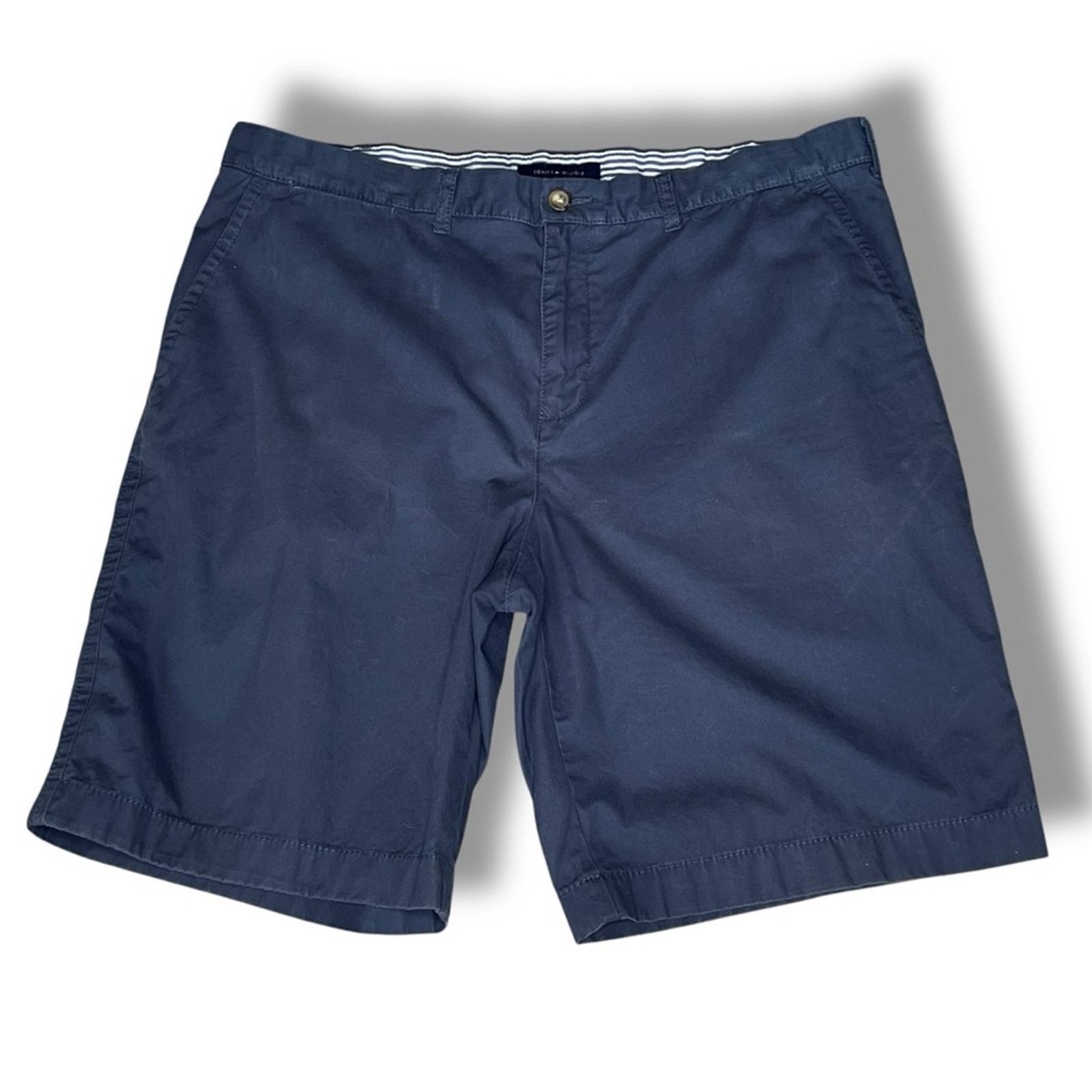Tommy Hilfiger Tommy Hilfiger flat front blue shorts men’s size 40 Size US 40 / EU 56 - 2 Thumbnail