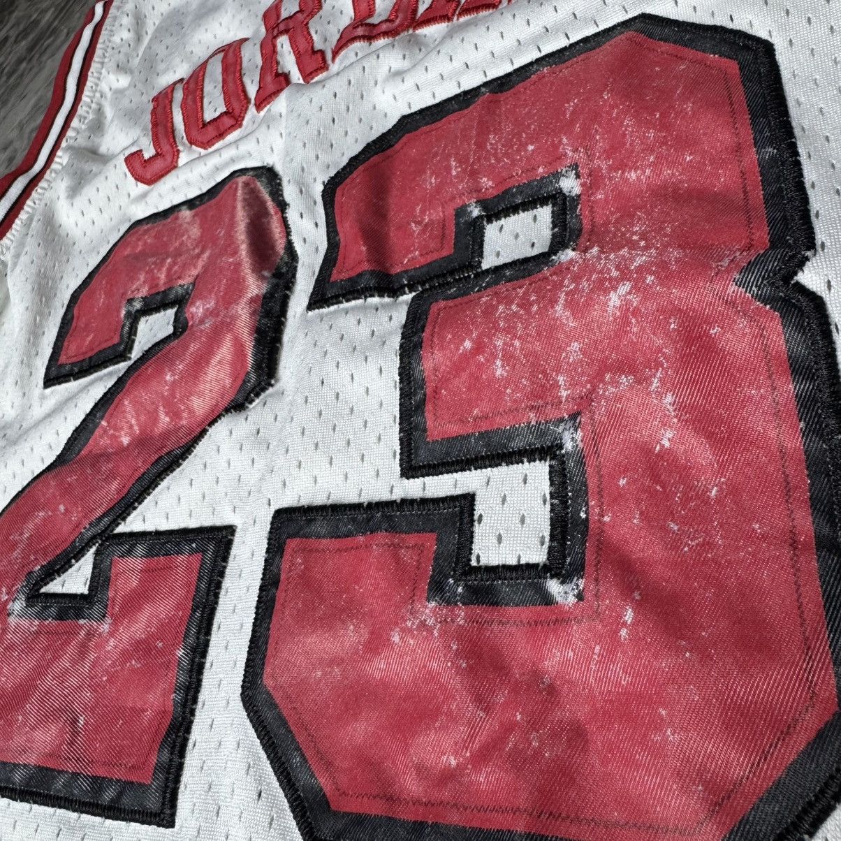 NBA × Nike × Vintage Vintage Nike Chicago Bulls Michael Jordan #23 90s NBA Jersey Size US XL / EU 56 / 4 - 14 Thumbnail