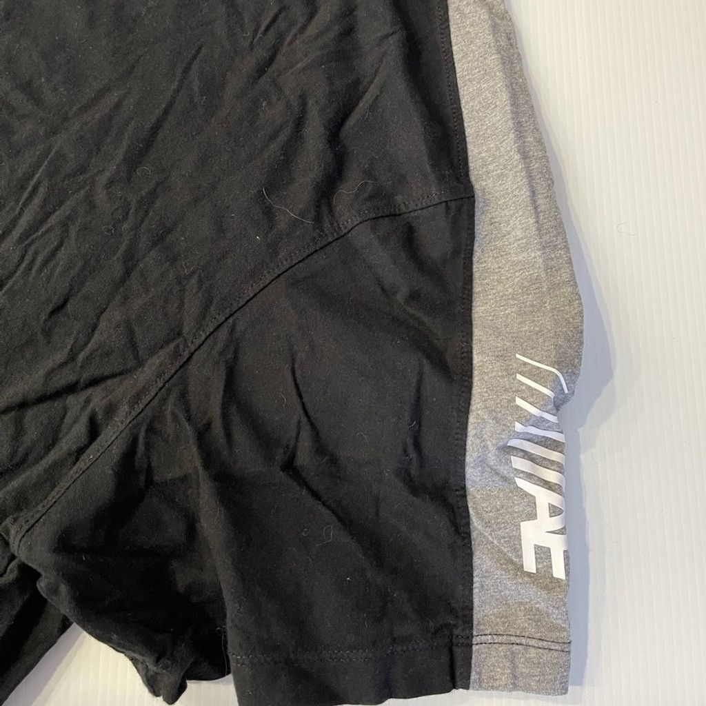 American Eagle Outfitters American Eagle Men’s Black &Gray T-shirt Size XL Size US XL / EU 56 / 4 - 2 Thumbnail