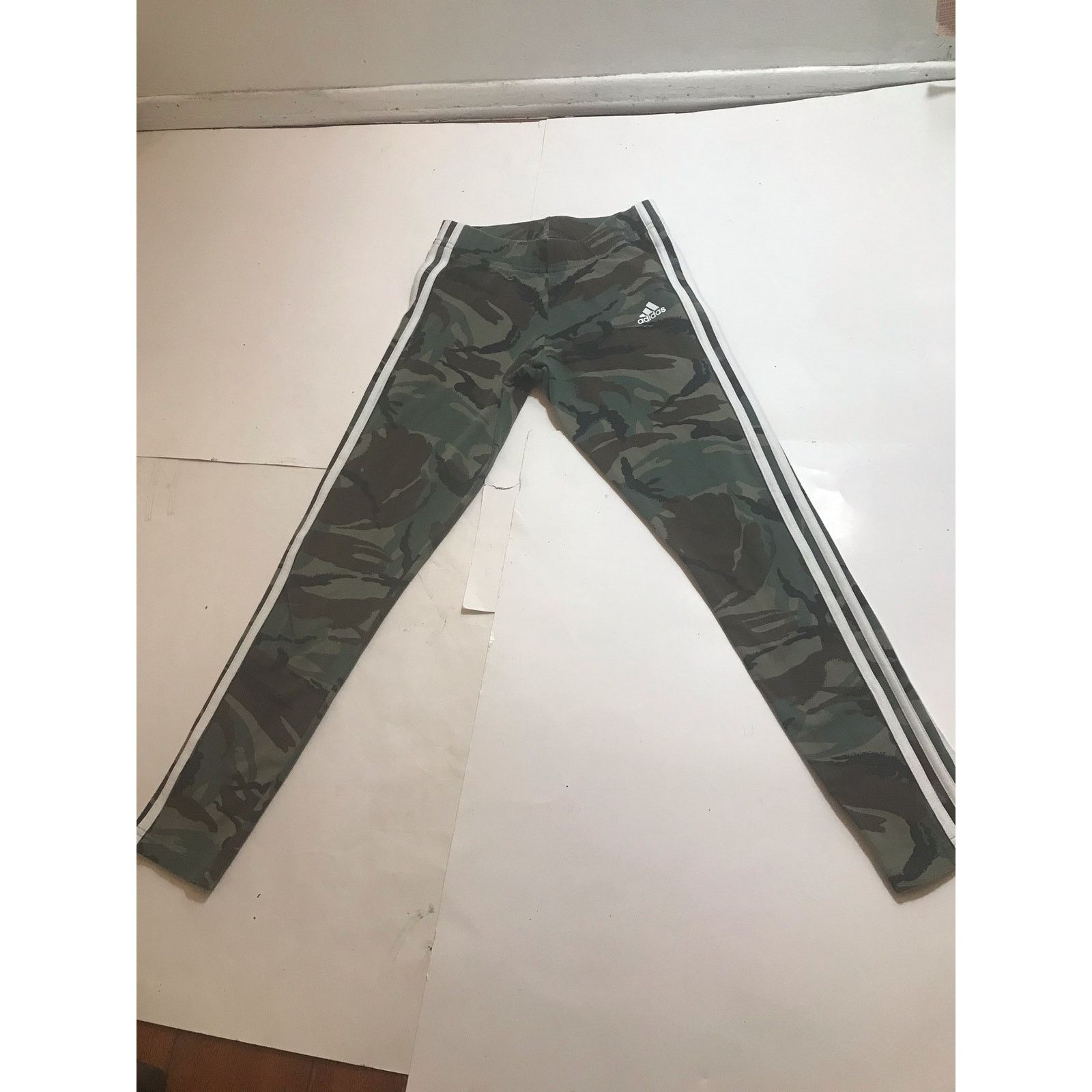 Adidas ADIDAS Camo Leggings Women's XS Size 22" - 1 Thumbnail