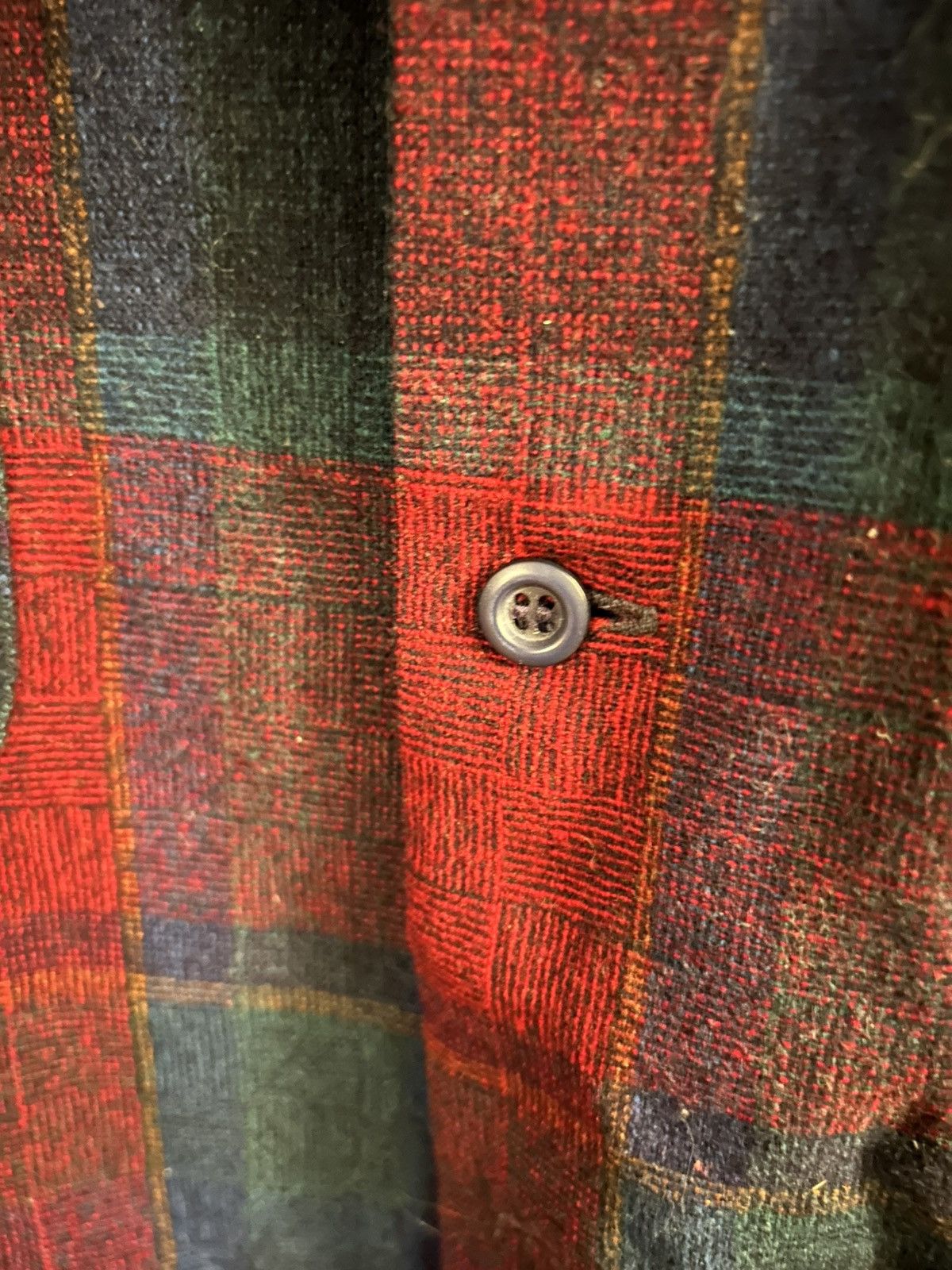 Pendleton Vintage 60s / 70s USA Pendleton Shadow Plaid Loop Collar L Size US L / EU 52-54 / 3 - 5 Thumbnail