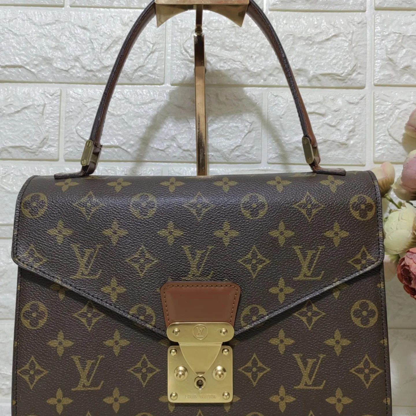 Louis Vuitton LOUIS VUITTON LV MONOGRAM CONCORDE SATCHEL TOP HANDLE BAG Size ONE SIZE - 1 Thumbnail