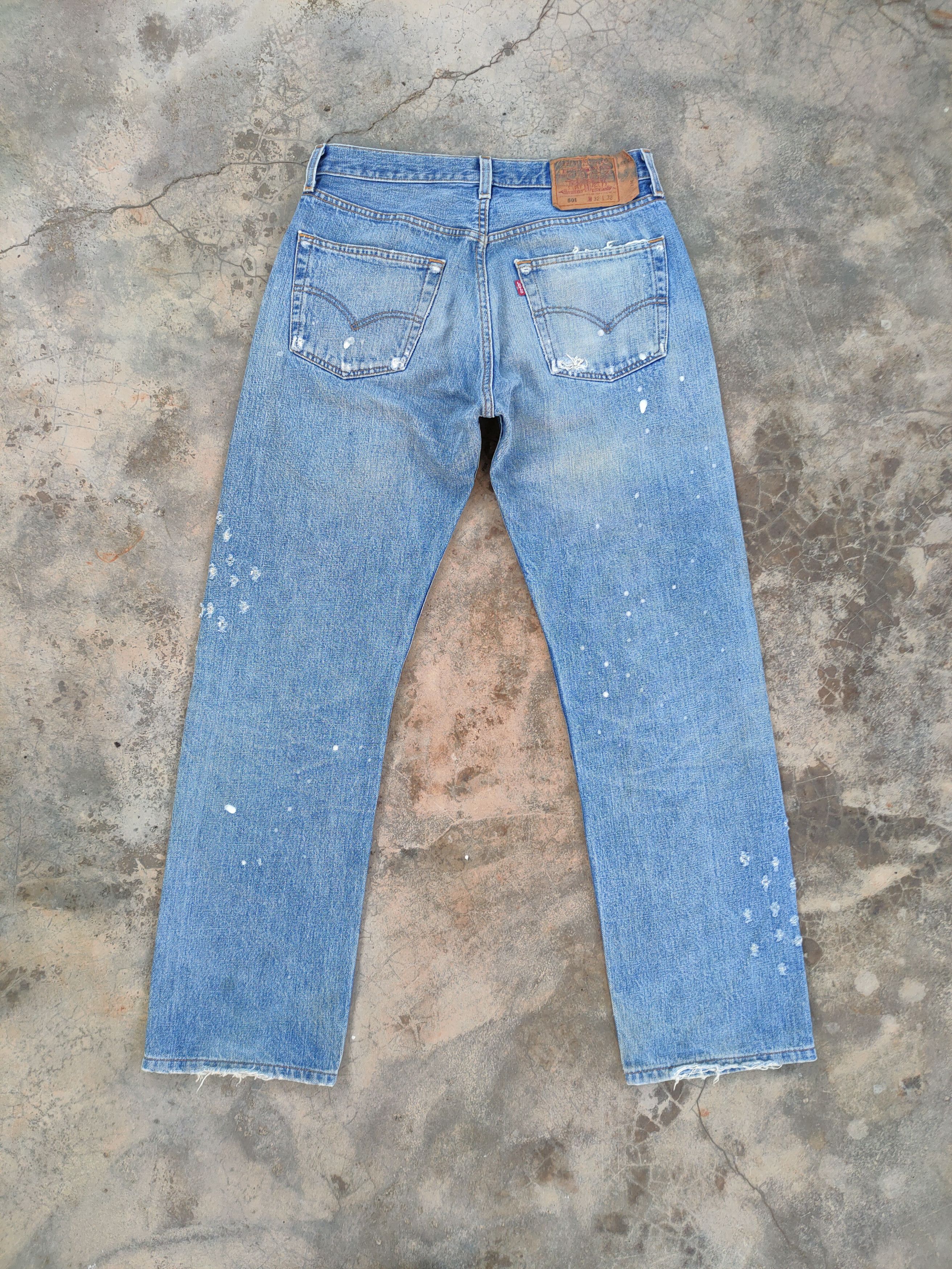 Levi's Vintage Clothing VINTAGE LEVI'S 501 FADED DISTRESSED JEAN DENIM PANTS Size US 30 / EU 46 - 7 Thumbnail