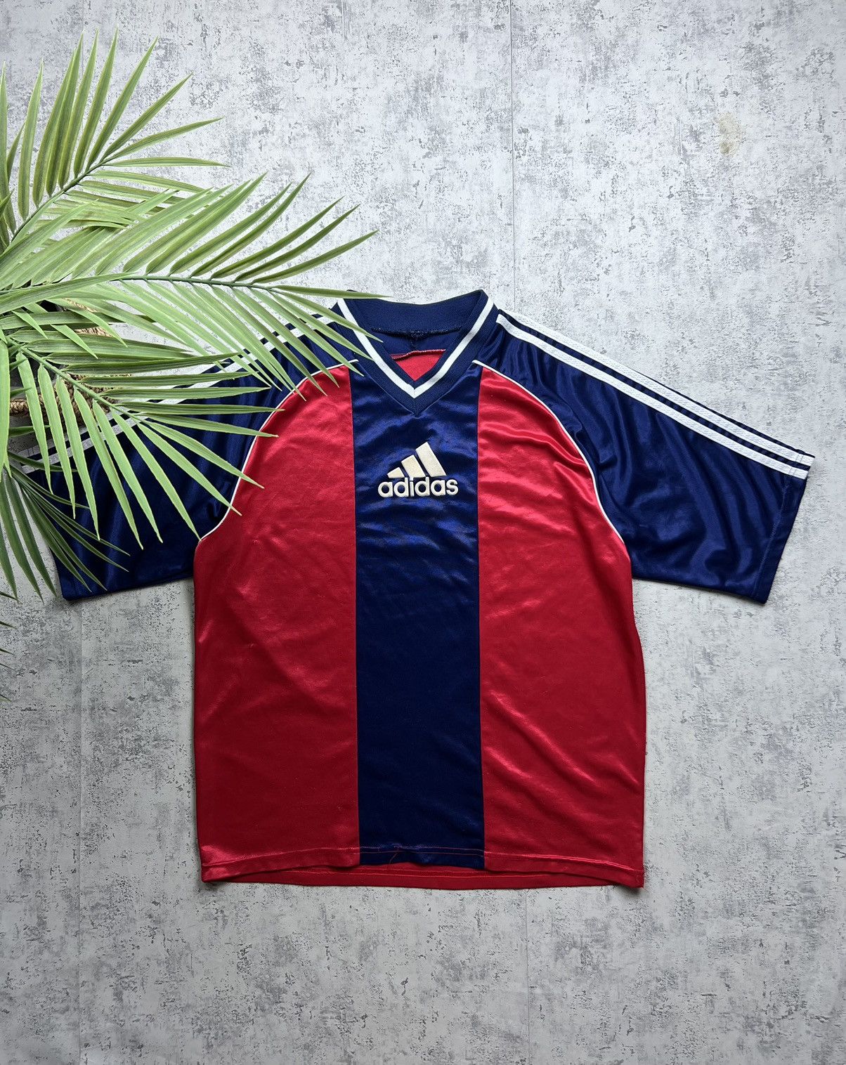 Adidas × Vintage 🪤90’s ADIDAS RETRO BIG CENTR LOGO Y2K HIP HOP JERSEY Size US L / EU 52-54 / 3 - 1 Thumbnail