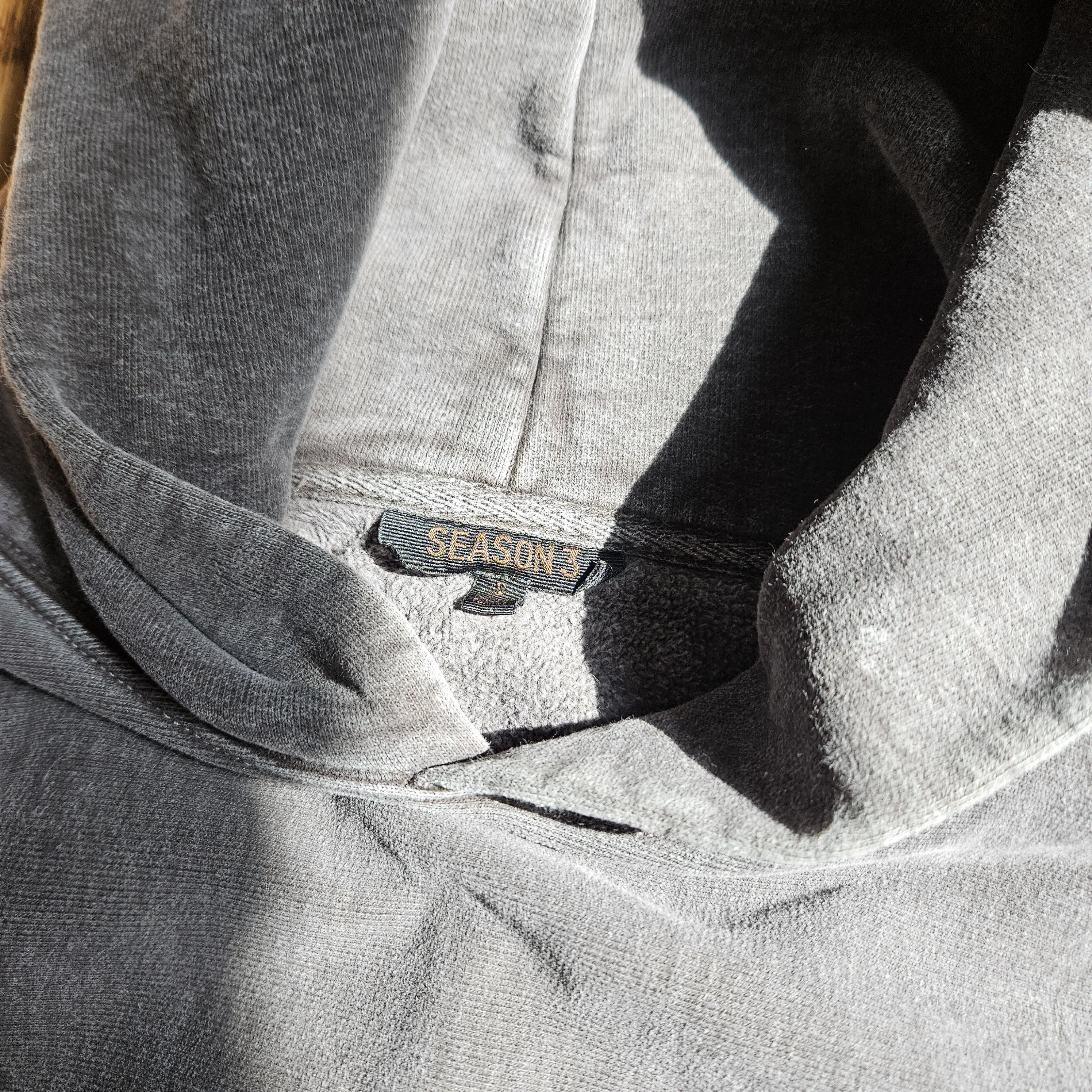 Yeezy Yeezy Season 3 Hoodie Onyx Grey Size US S / EU 44-46 / 1 - 3 Thumbnail
