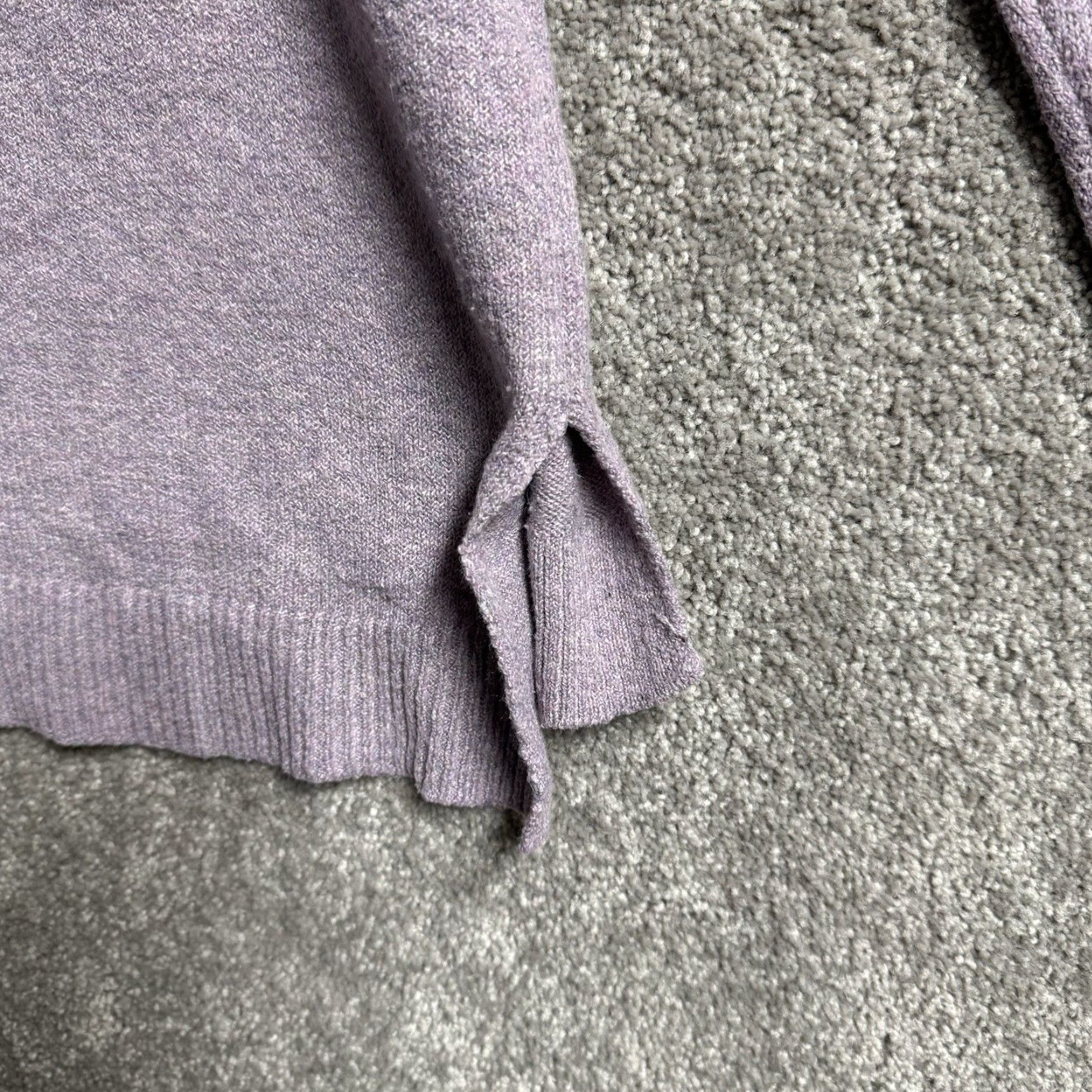 Vintage Pink Rose Sweater Size Small V Neck Casual Soft Minimalist Cozy Hippie Purple Womens Size S / US 4 / IT 40 - 5 Thumbnail
