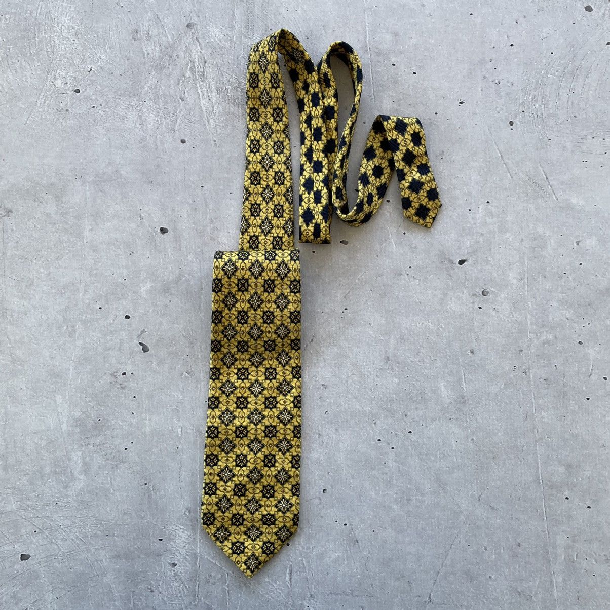 Designer × Versace Vintage Gianni Versace Monogram Silk Tie Size ONE SIZE - 1 Thumbnail