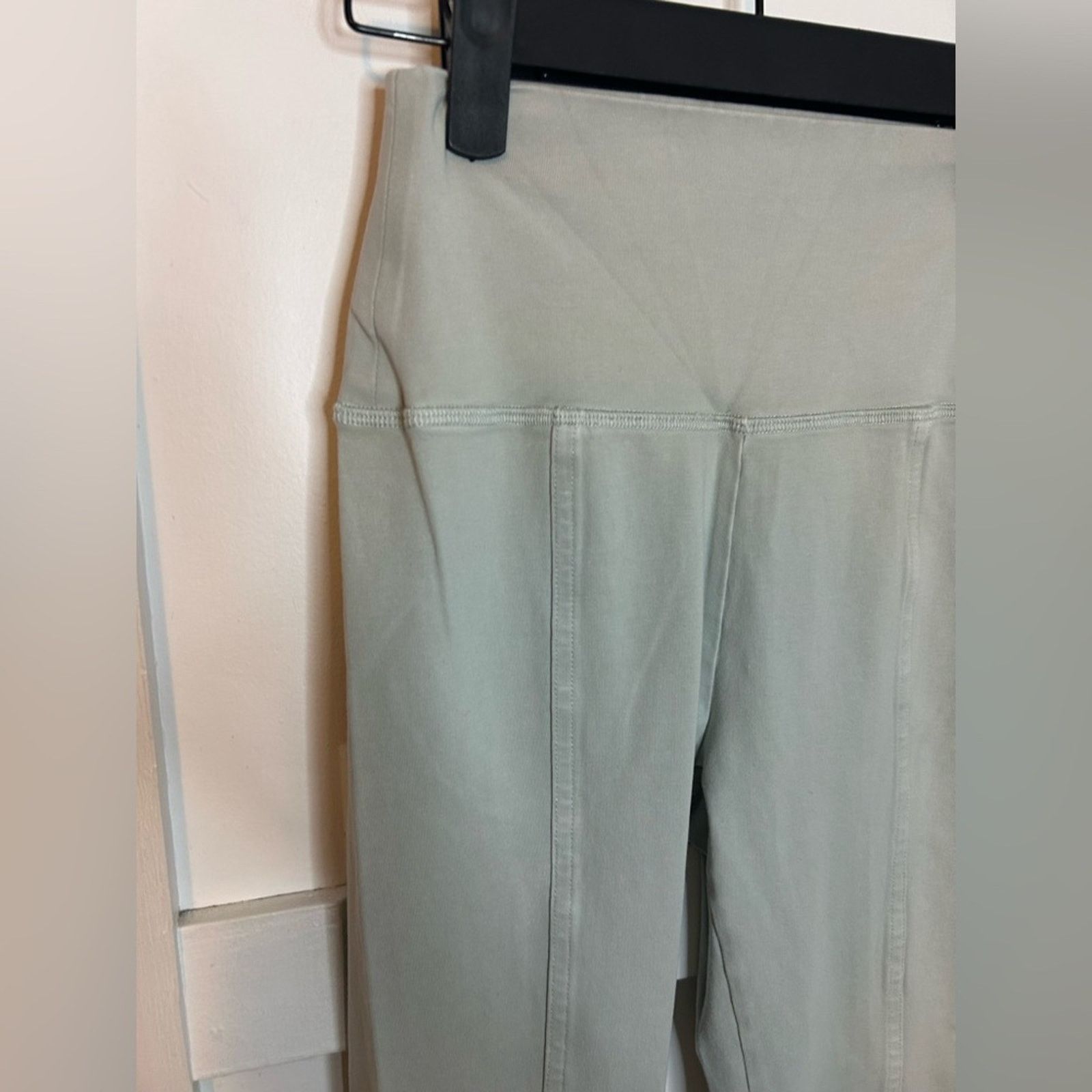 American Eagle Outfitters Aerie Gray OG High Rise 7/8 Leggings Size 27" / US 4 / IT 40 - 5 Thumbnail