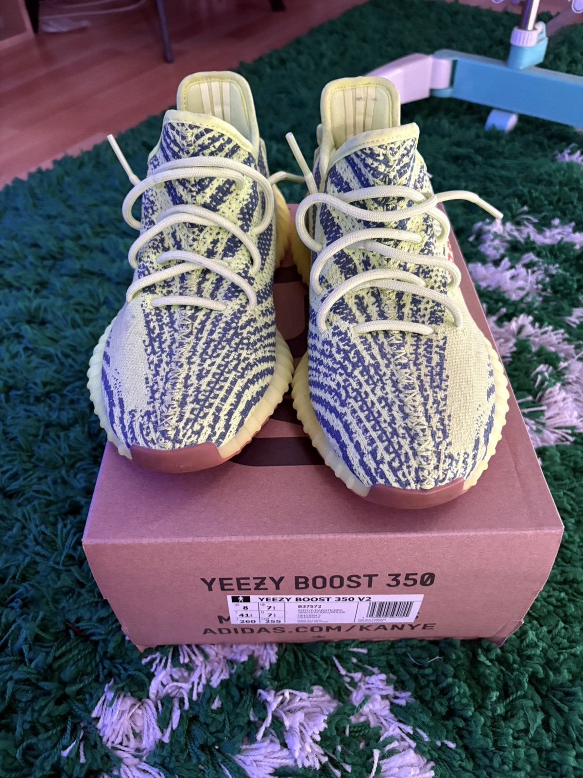 Adidas Yeezy Boost 350 V2 Semi Frozen Size US 8 / EU 41 - 1 Thumbnail