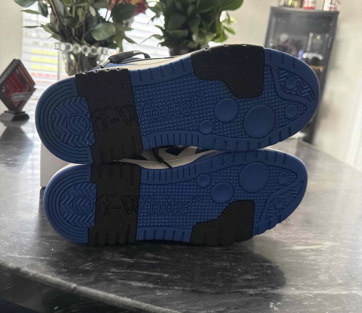 Off-White Off white- Out of Office Low Top Sneaker size:43 Size US 10 / EU 43 - 7 Thumbnail