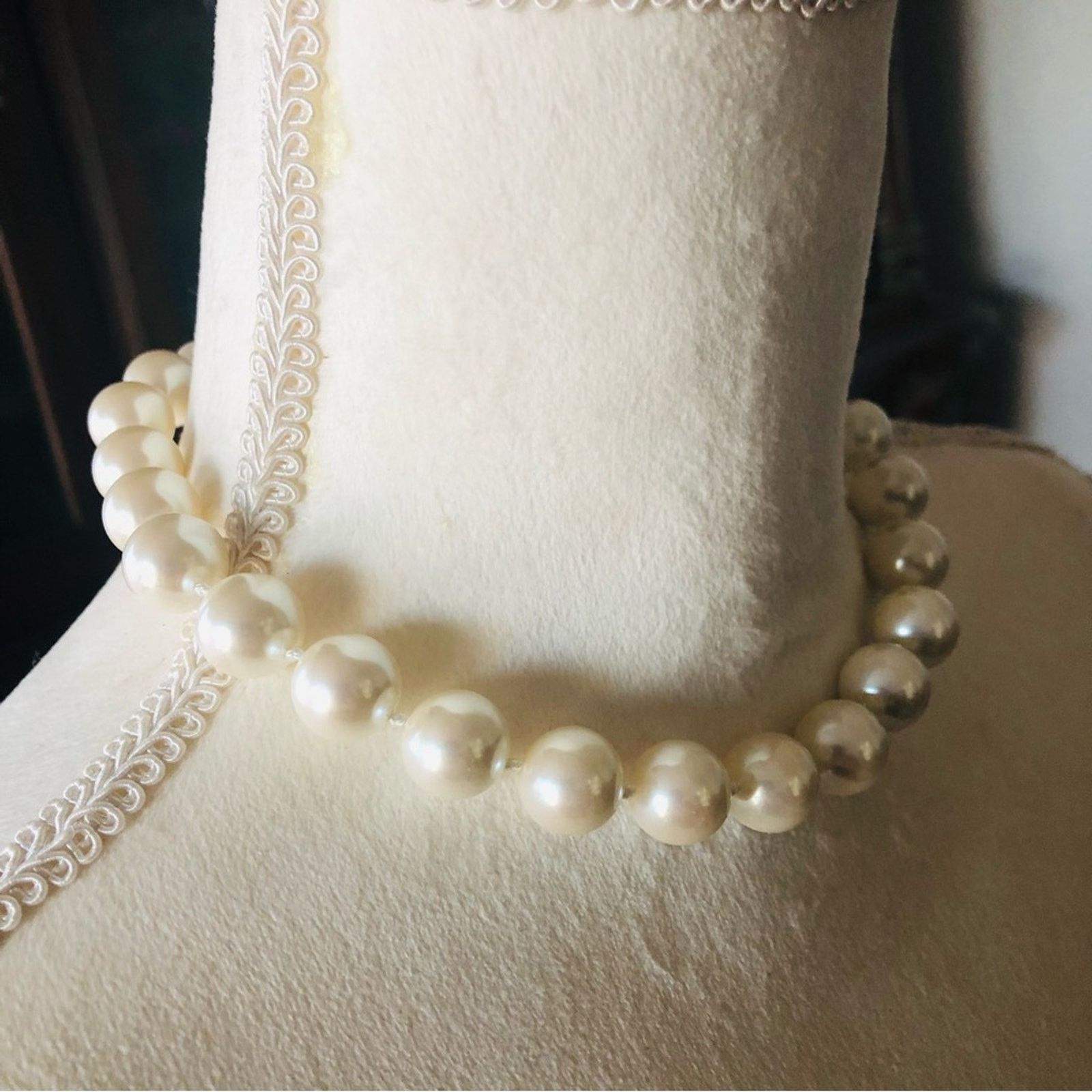 Vintage Vintage opalescent finish cream pearl choker necklace Size ONE SIZE - 3 Thumbnail