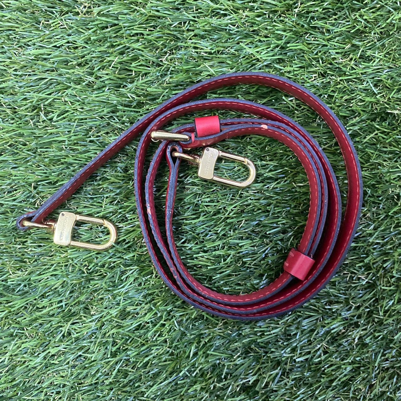 Louis Vuitton Louis Vuitton Red Adjustable Shoulder Strap 6LKO126K – Y2K Size ONE SIZE - 3 Thumbnail