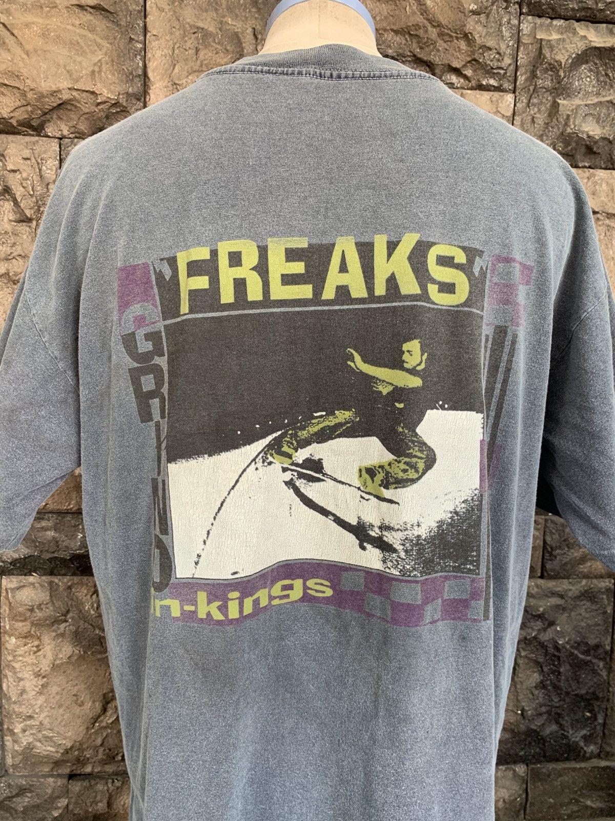 Vintage Vintage 90s Freaks Grind Skateboards T shirt Size US M / EU 48-50 / 2 - 2 Thumbnail