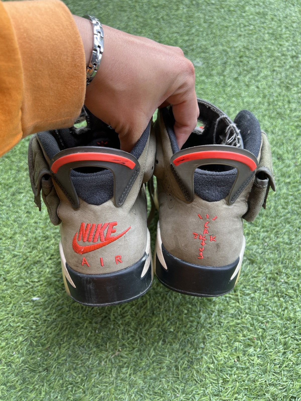 Jordan Brand × Travis Scott Nike Travis Scott x Air Jordan 6 Retro 'Olive' CN1084-200 Size US 8.5 / EU 41-42 - 5 Thumbnail