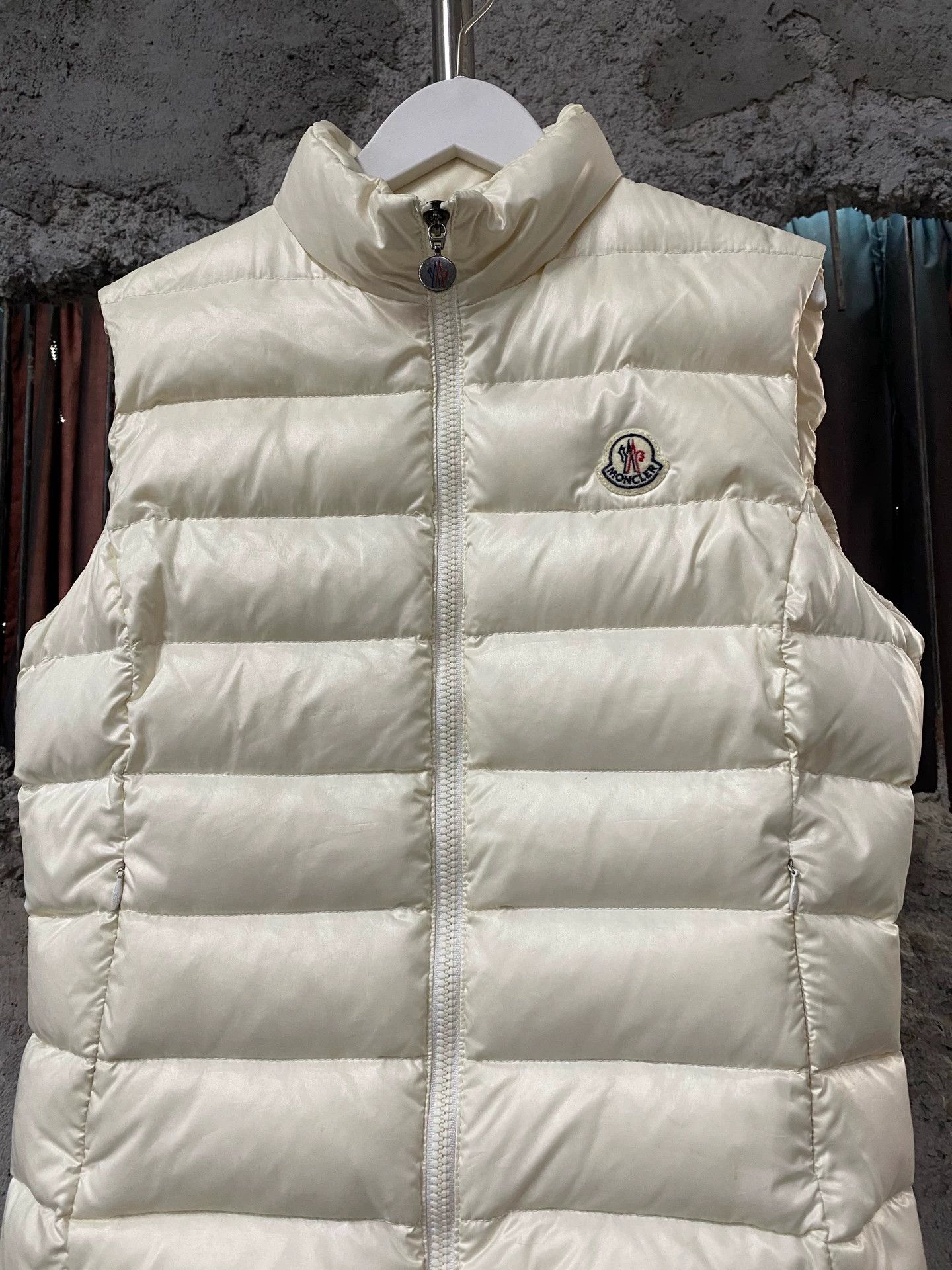 Moncler Moncler Down Vest 2 95 New Size M / US 6-8 / IT 42-44 - 3 Thumbnail