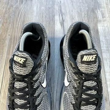 Nike NIKE • Air Max Torch 4 "Cool Grey" (9M) Size US 9 / EU 42 - 8 Thumbnail