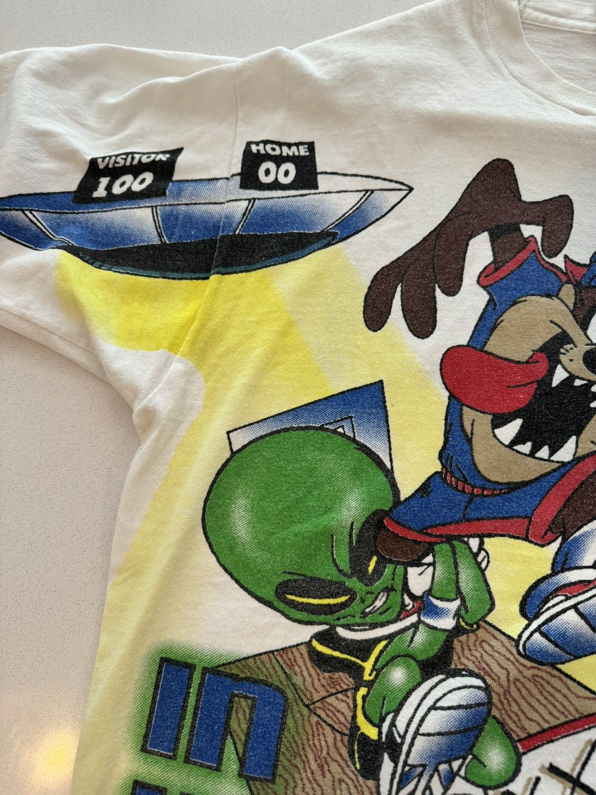 Disney × Vintage Vintage AOP Taz Looney Tunes In Your Space Size US M / EU 48-50 / 2 - 5 Thumbnail