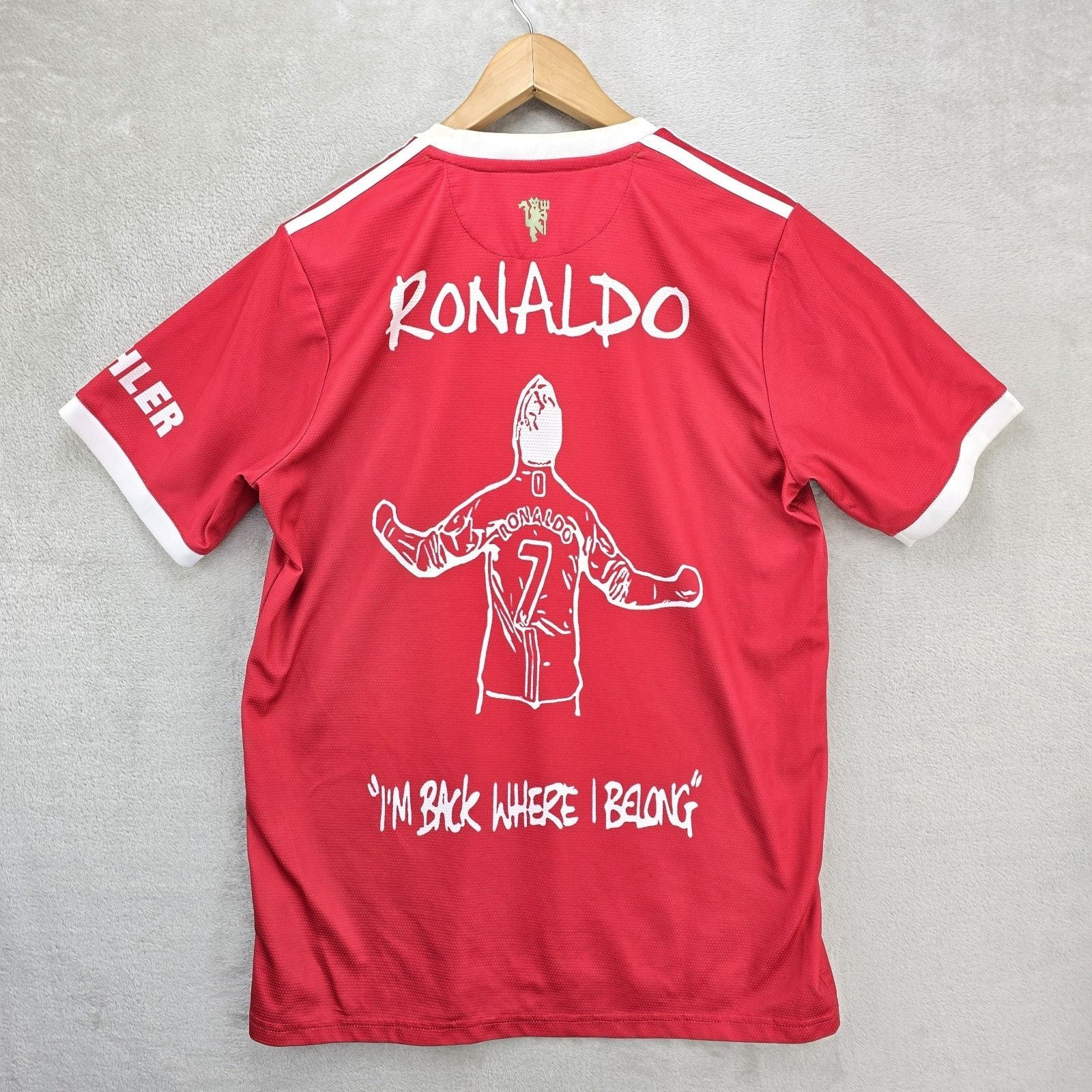 Adidas Manchester United Jersey Large Cristiano Ronaldo Return Size US L / EU 52-54 / 3 - 11 Thumbnail