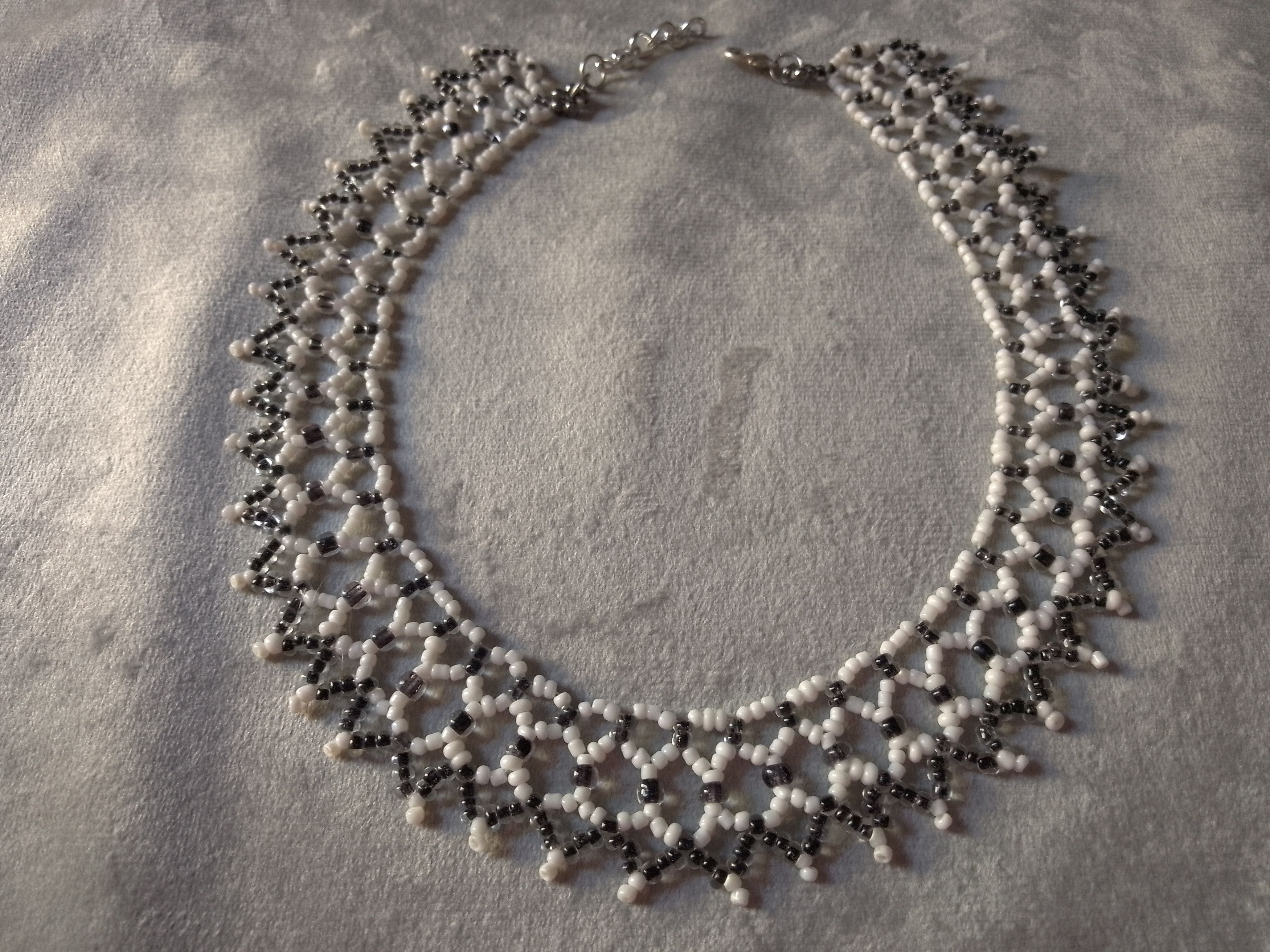Handmade Necklace Black/White Embroidered Netted Elegant Size ONE SIZE - 6 Thumbnail