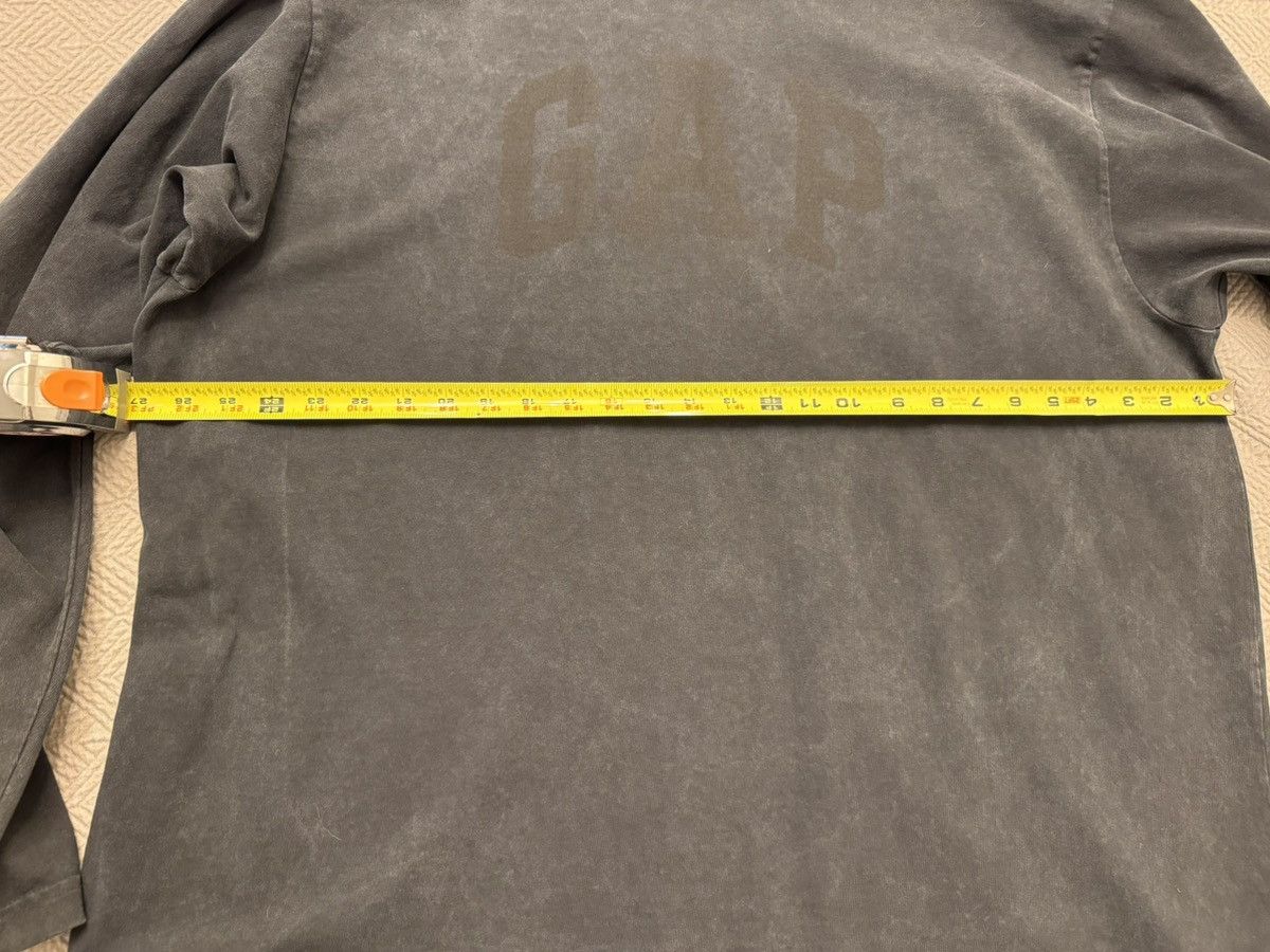 Gap × Kanye West Yeezy Gap Engineered by Balenciaga Dove Long-Sleeve Tee M Size US M / EU 48-50 / 2 - 3 Thumbnail
