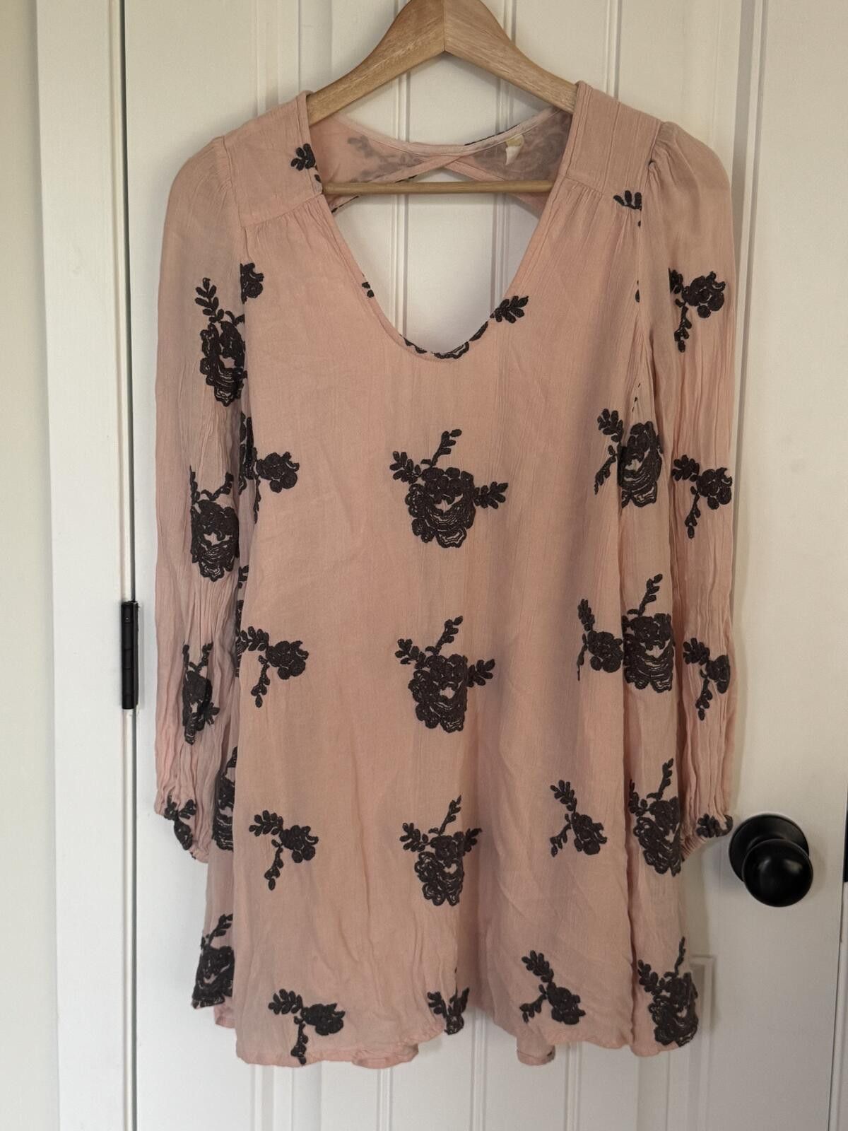 Free People Free People XS Emma Floral Embroidered Size XS / US 0-2 / IT 36-38 - 1 Thumbnail