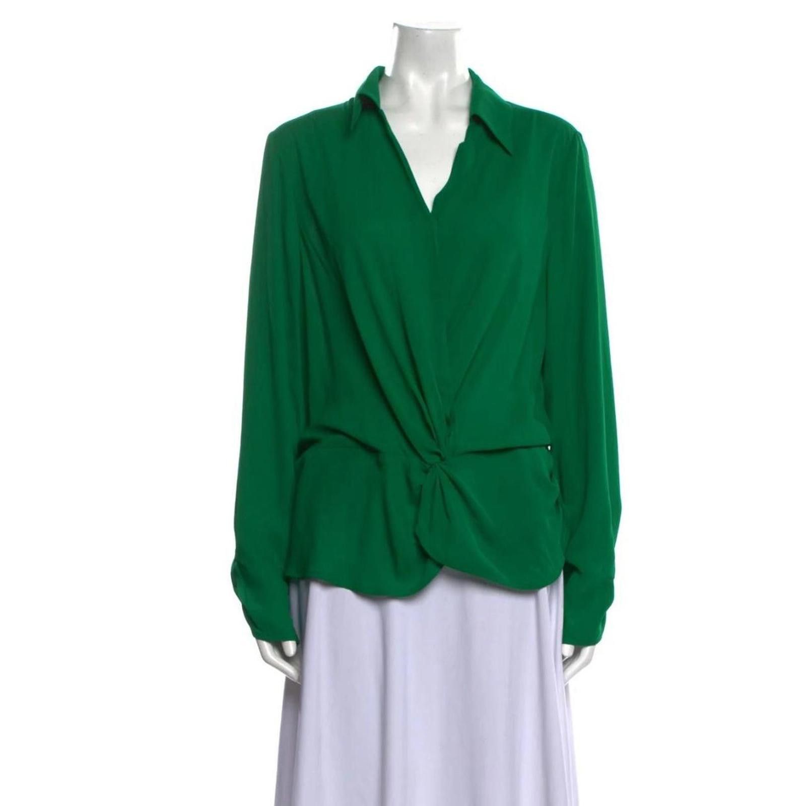 Neiman Marcus Neiman Marcus house new no tags xl Size XL / US 12-14 / IT 48-50 - 1 Thumbnail