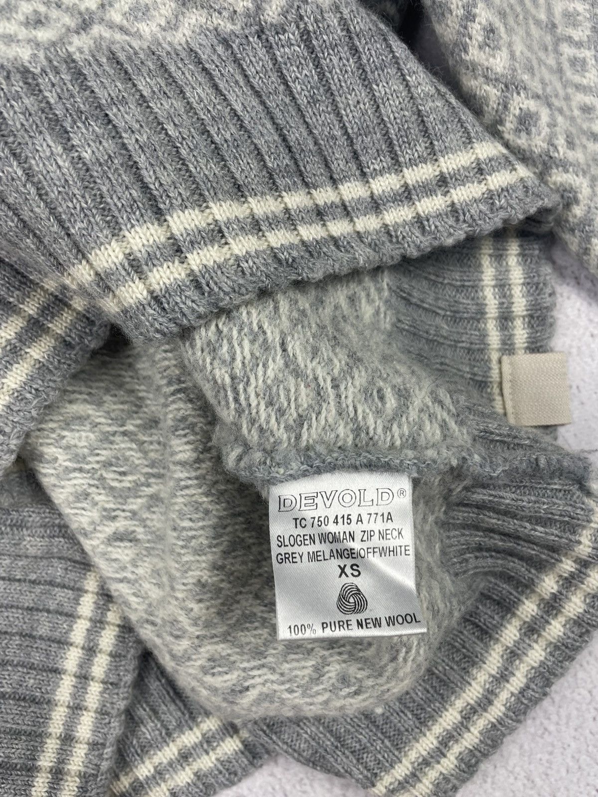 Dale Of Norway × Vintage Devold Norway Sweater Pure New Wool Small Size Size XS / US 0-2 / IT 36-38 - 10 Thumbnail