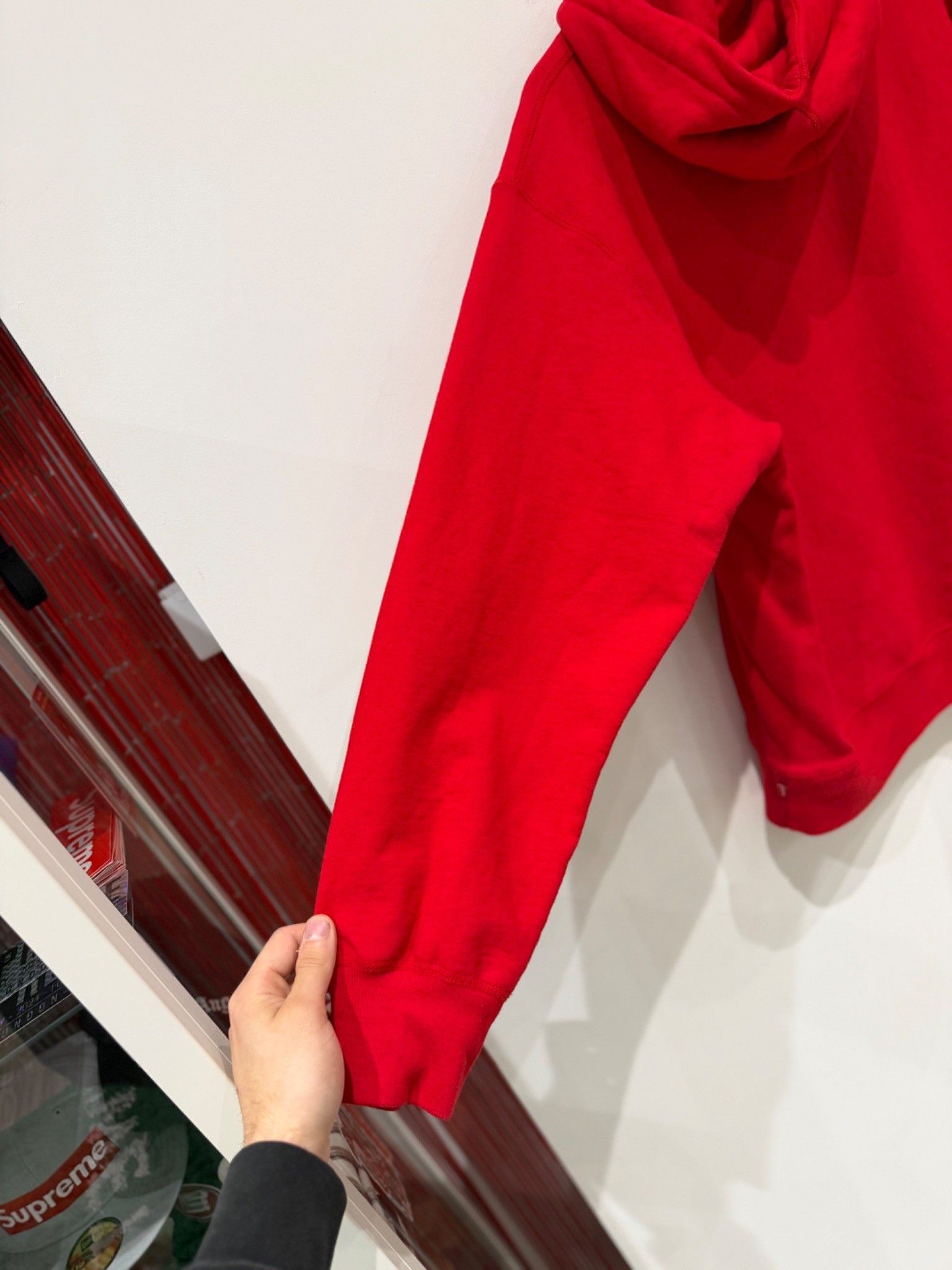 Supreme Supreme Cross Box Logo Hoodie Red Size US M / EU 48-50 / 2 - 8 Thumbnail