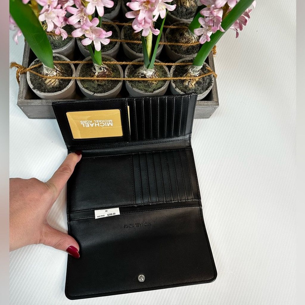 Michael Kors Michael Kors BN Trifold Wallet Black Size ONE SIZE - 4 Thumbnail