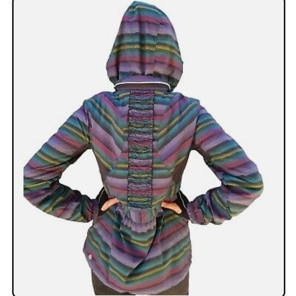 Lululemon Lululemon Run Hustle Jacket in Multi Poncho Stripe Hooded Ja Size M / US 6-8 / IT 42-44 - 1 Thumbnail