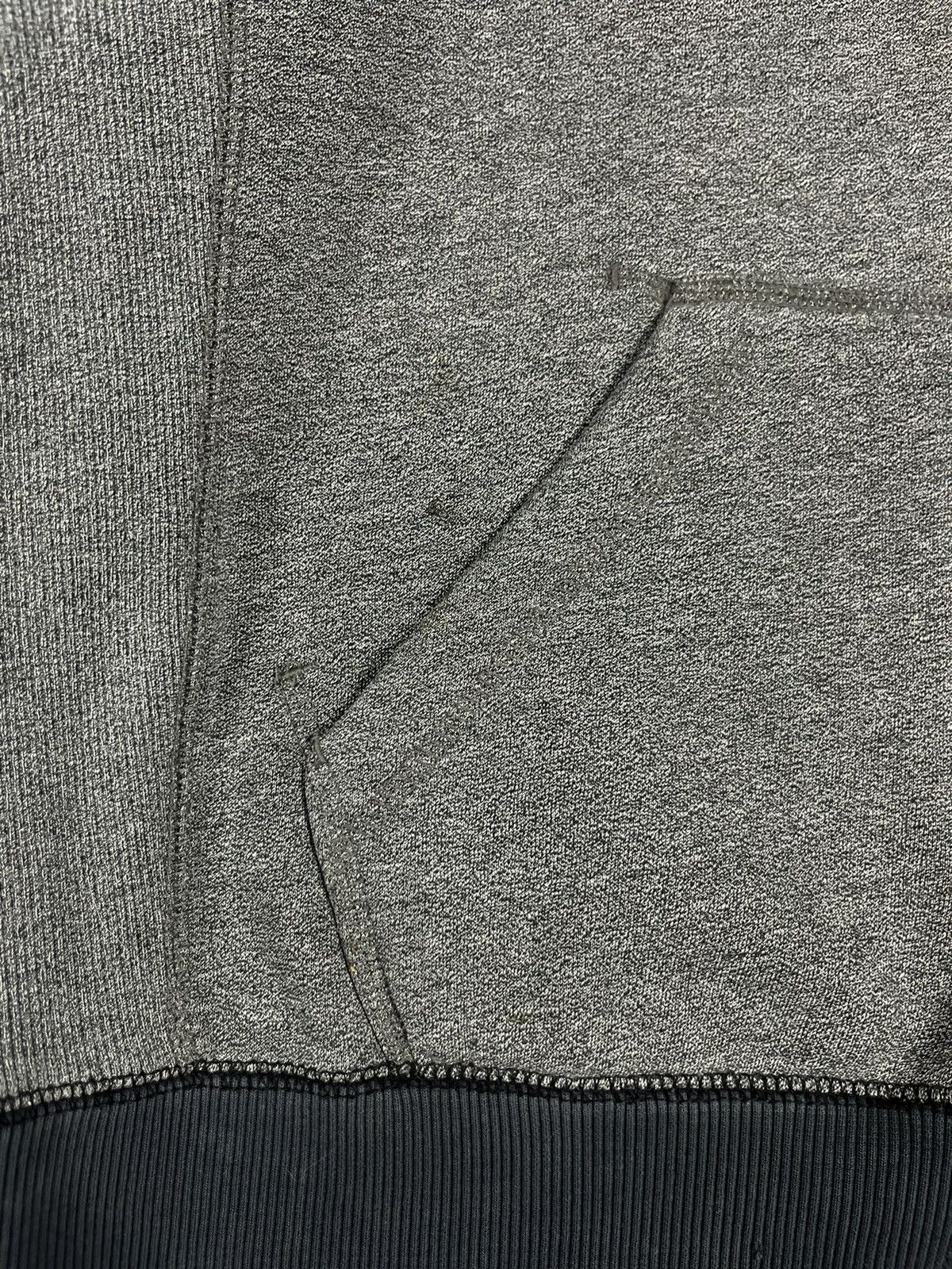 Nike Vintage Nike Y2K Baggy Zip Hoodie Swoosh Grey Athletic Dept Size US L / EU 52-54 / 3 - 2 Thumbnail