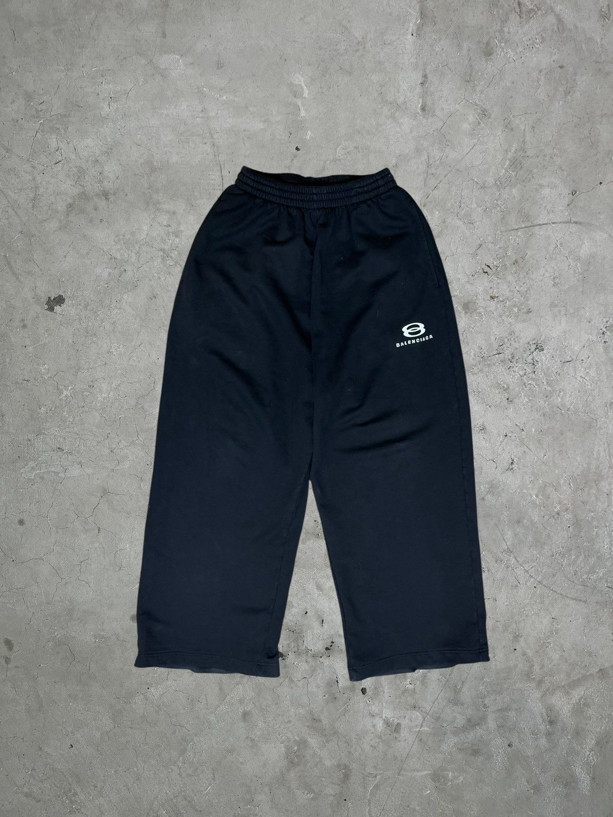 Balenciaga Balenciaga Sweatpants Size US 28 / EU 44 - 1 Thumbnail