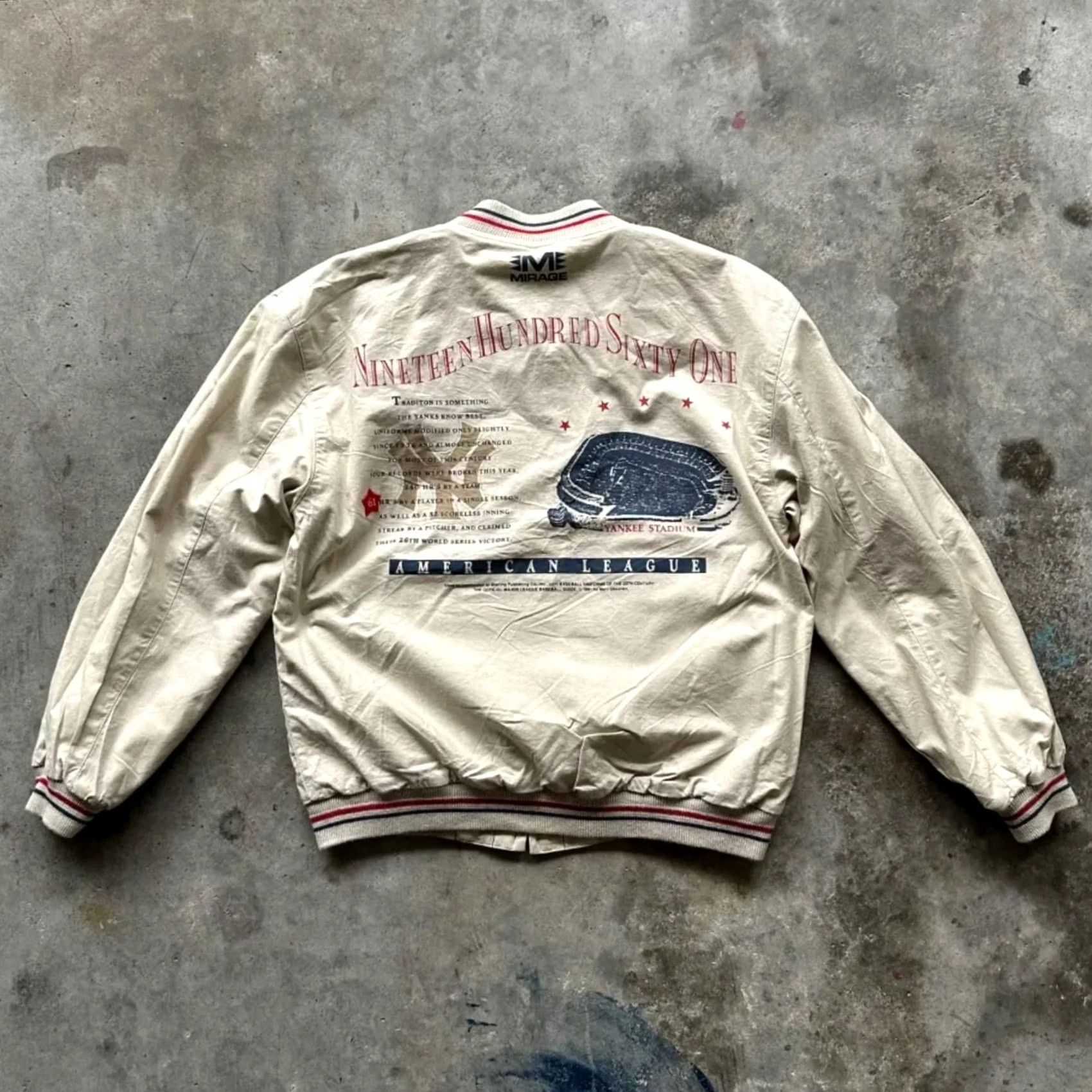 Vintage VINTAGE Mirage NY Yankees Reversible Pinstripe Bomber Jacket Size M White Cotton Men Adult Medium Bomber Jacket Yankees Pinstripe Reversible Mirage NY Size US M / EU 48-50 / 2 - 5 Thumbnail