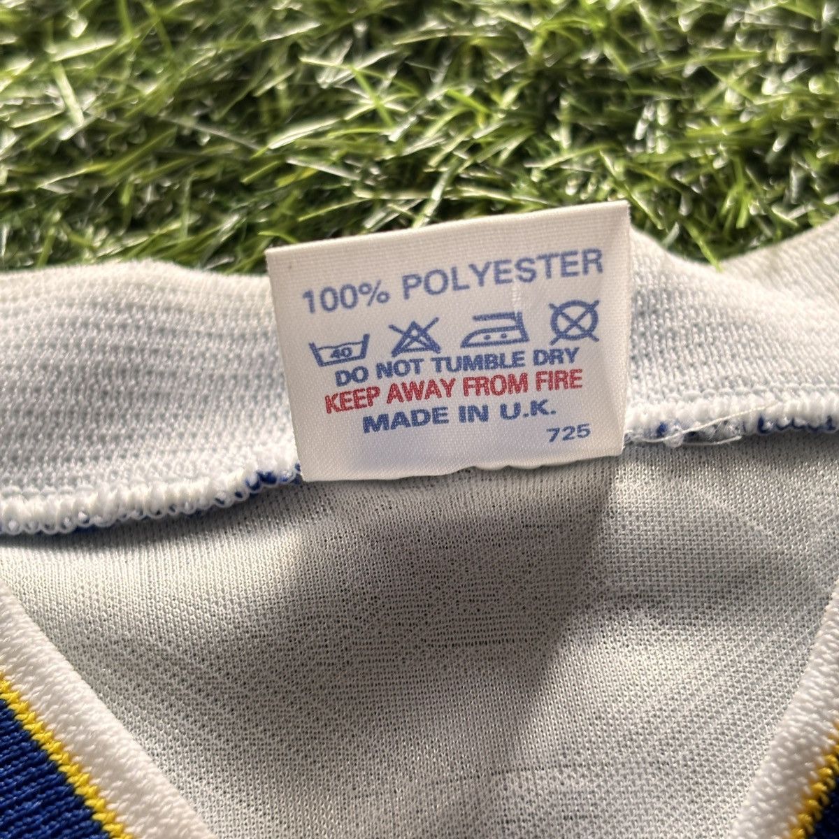 Vintage Leeds United Home 1992-93 Cantona #7 Soccer Jersey Size US M / EU 48-50 / 2 - 6 Thumbnail
