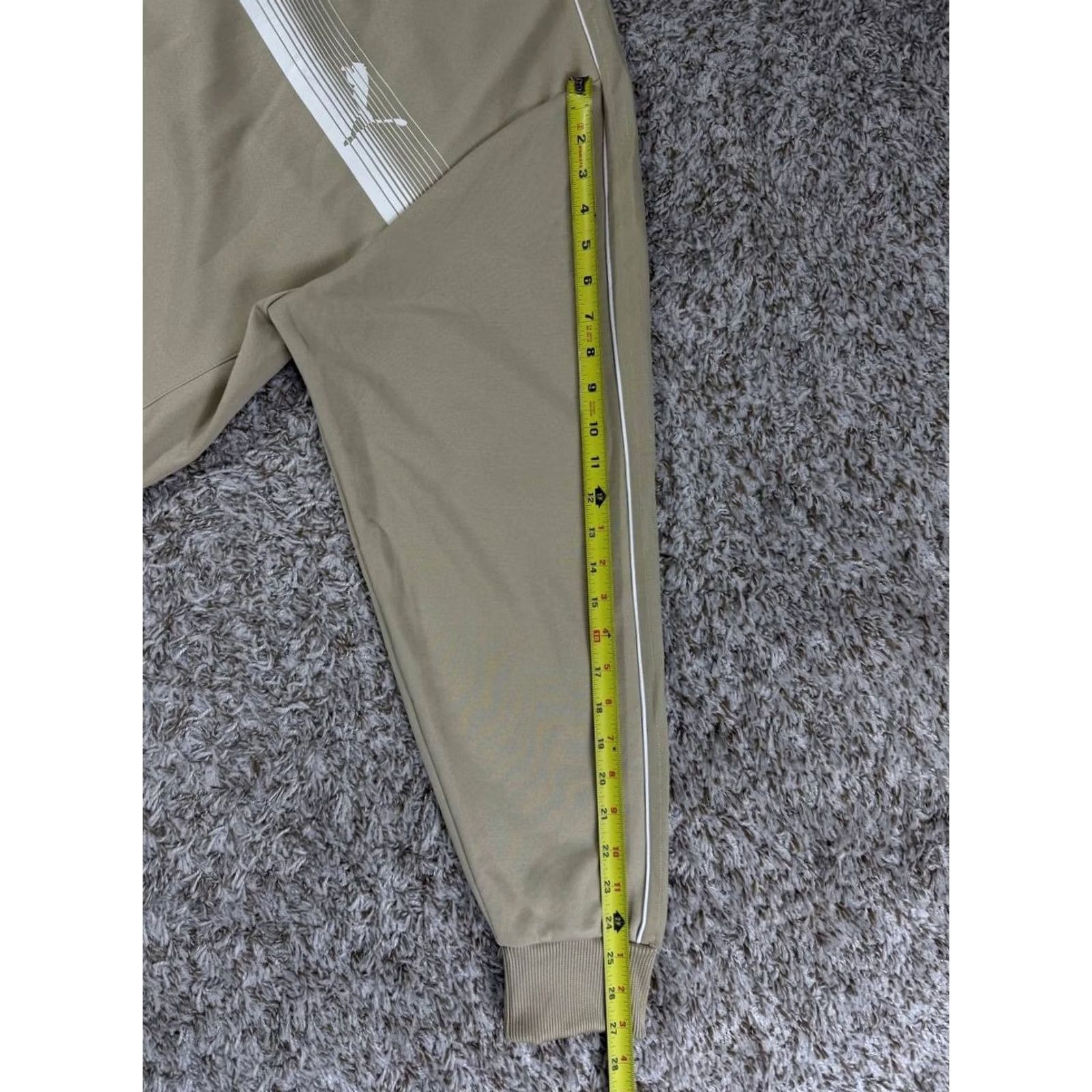 Puma VINTAGE Puma Streaming Cat Track Jacket Beige Men's XL Retro Full Zip Long Sleeve Polyamide Polyester Spring Fall Activewear Men Size XL Beige Retro Size US XL / EU 56 / 4 - 7 Thumbnail