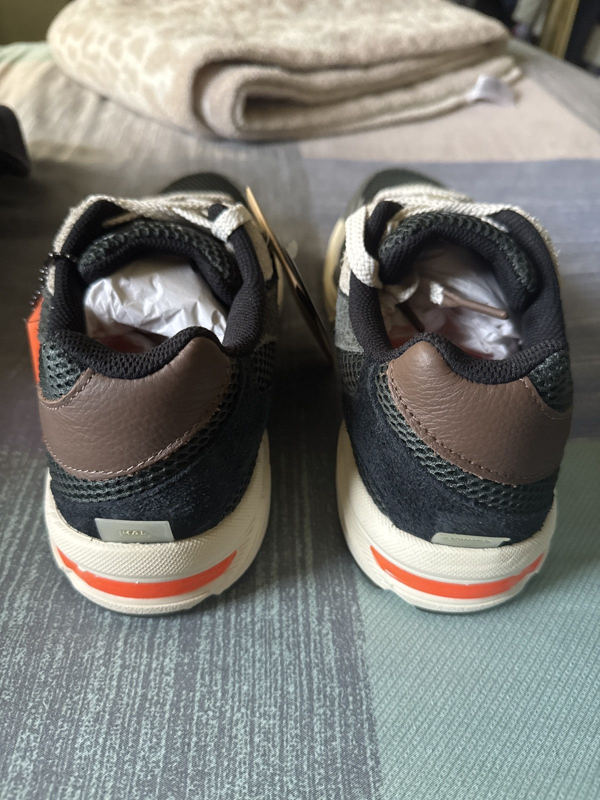 Asics Asics x Hal Studios Size US 8 / EU 41 - 6 Thumbnail