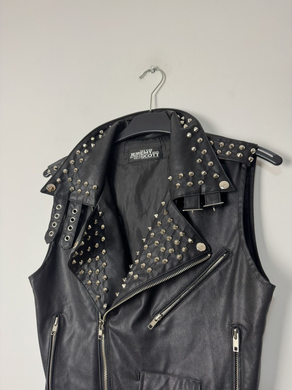 Jeremy Scott Archive Jeremy Scott Studded Leather Biker Vest Size US S / EU 44-46 / 1 - 4 Thumbnail