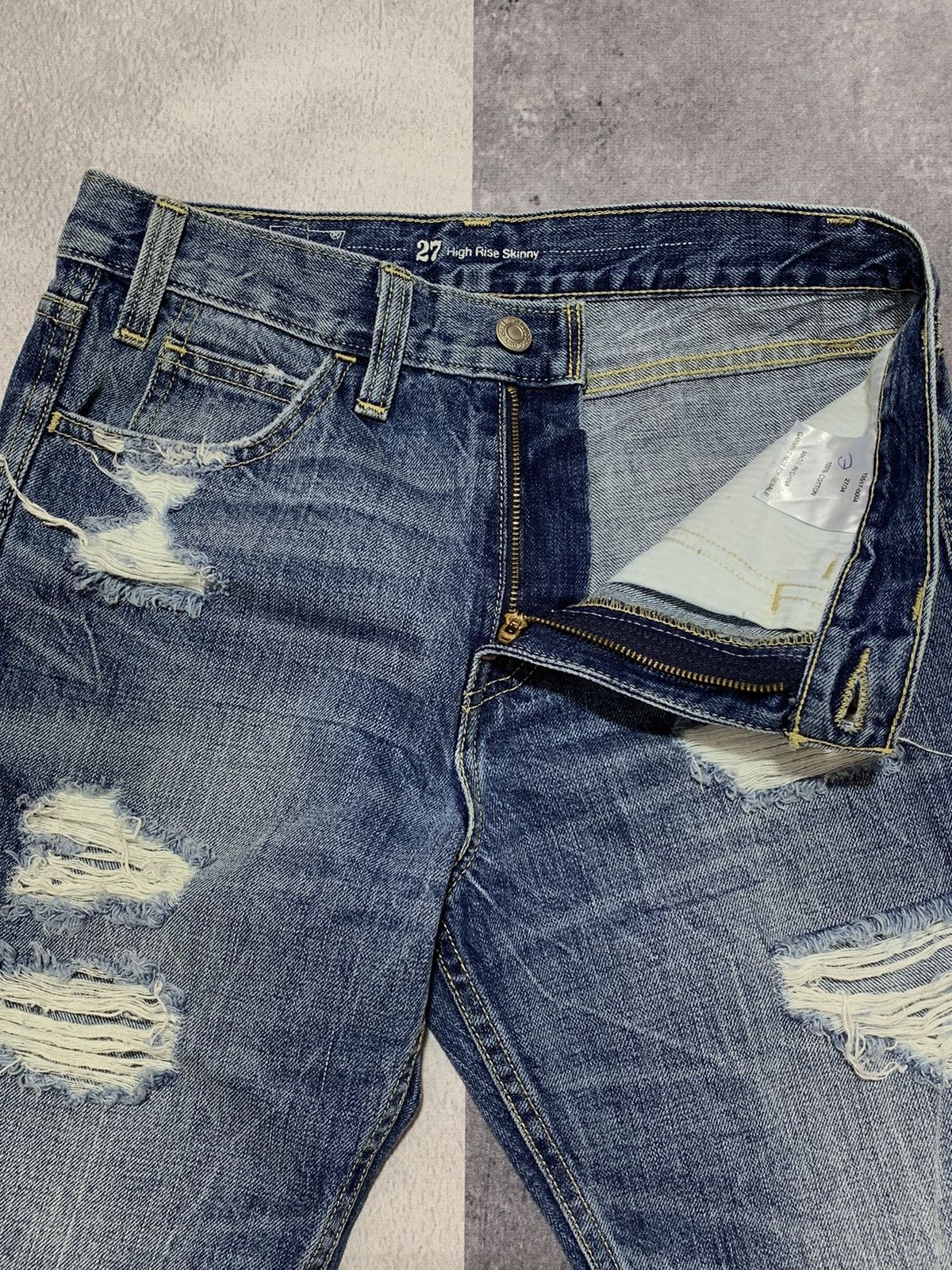 Levi's × Vintage Vintage Y2K Levi’s denim jeans distressed style size 27 Size 27" / US 4 / IT 40 - 3 Thumbnail