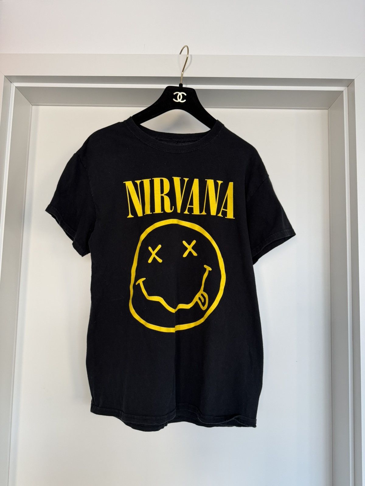 Band Tees Vintage NIRVANA Smile Logo Oversized T-Shirt Size M Size US M / EU 48-50 / 2 - 1 Thumbnail