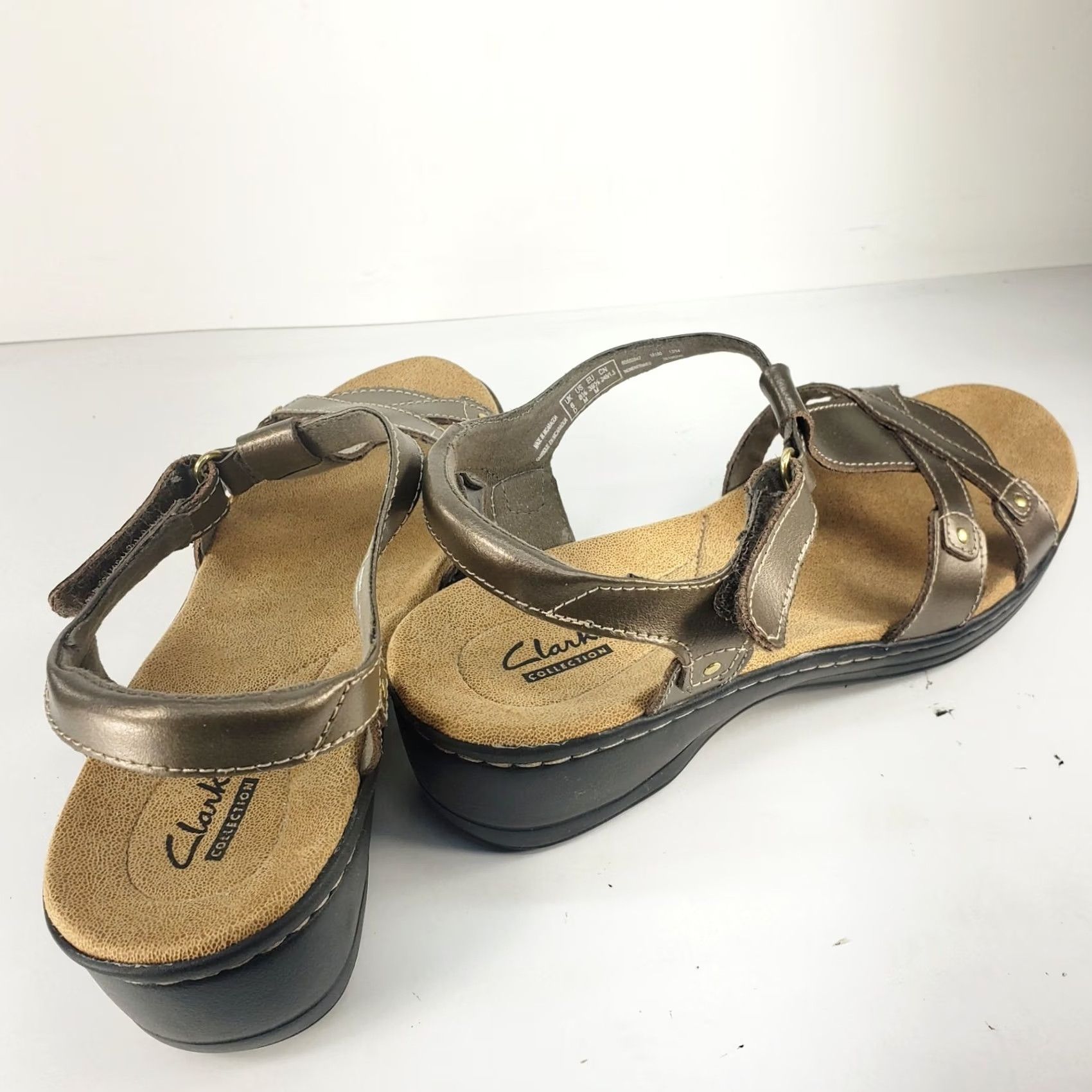 Clarks Clarks Hayla Flute Gold Leather Sandal Wedge Size US 8.5 Women Strappy Ankle Buckle Leather Upper Cushioned M Outsole Solid Gold Leather Mid Heel Size US 9 / IT 39 - 4 Thumbnail